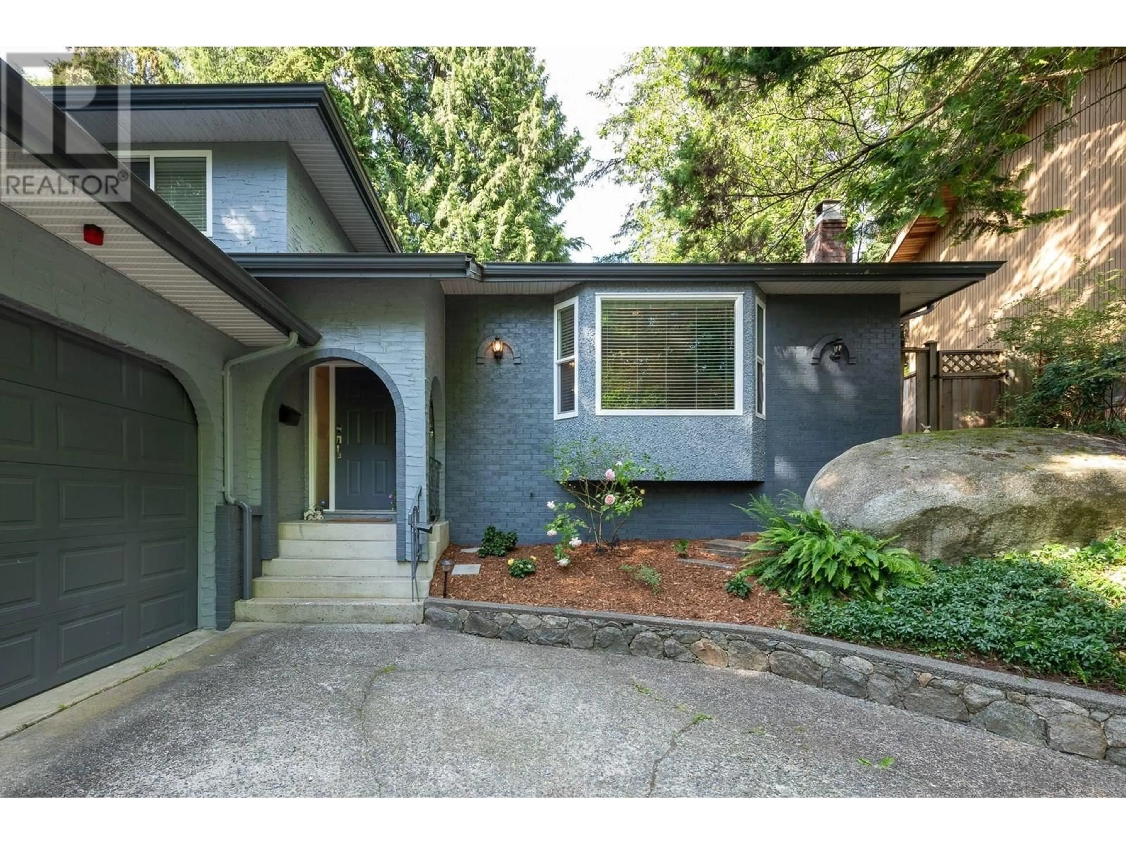 Unknown for 9 SYMMES BAY BAY, Port Moody British Columbia V3H3N6