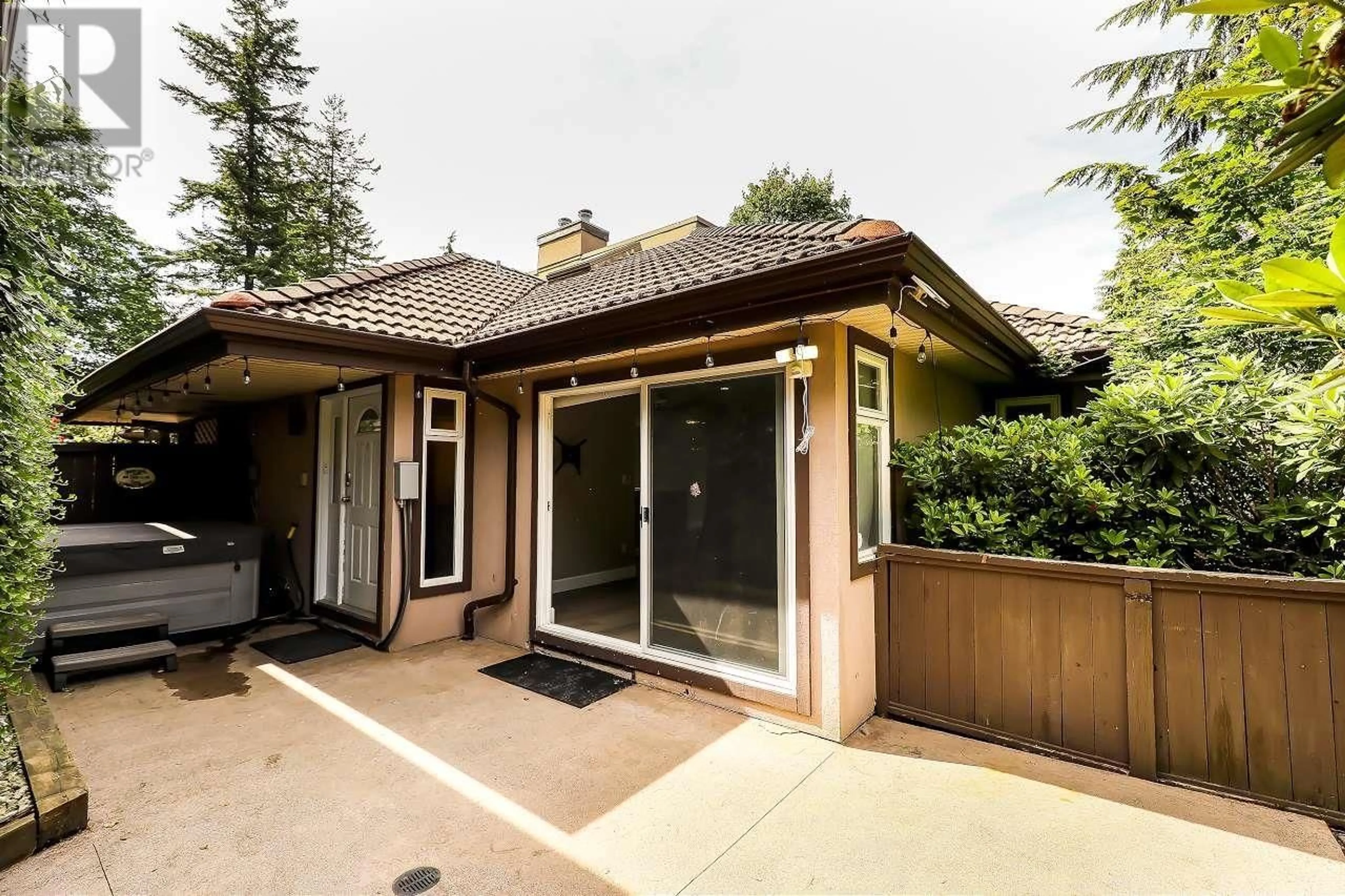 Patio, unknown for 60 SHORELINE CIRCLE, Port Moody British Columbia V3H5B3