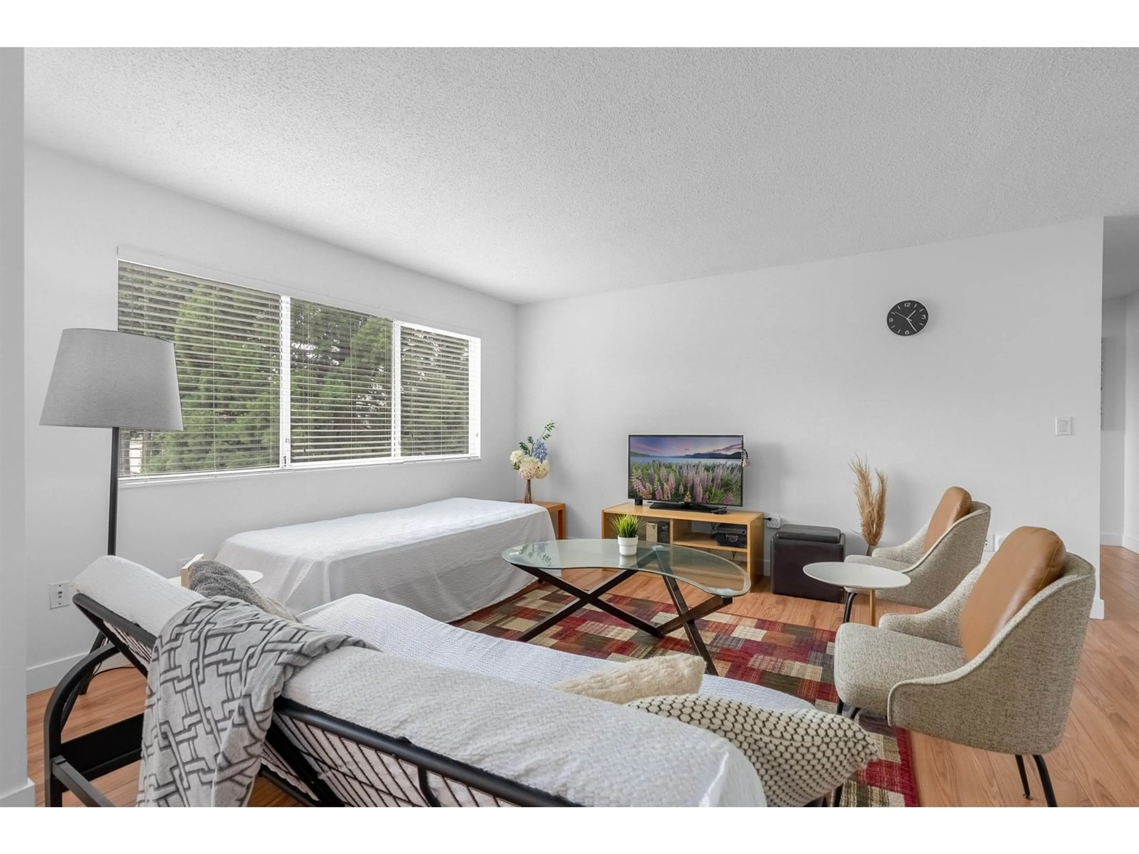 Living room with furniture, unknown for 308 - 5664 200, Langley British Columbia V3A1M8