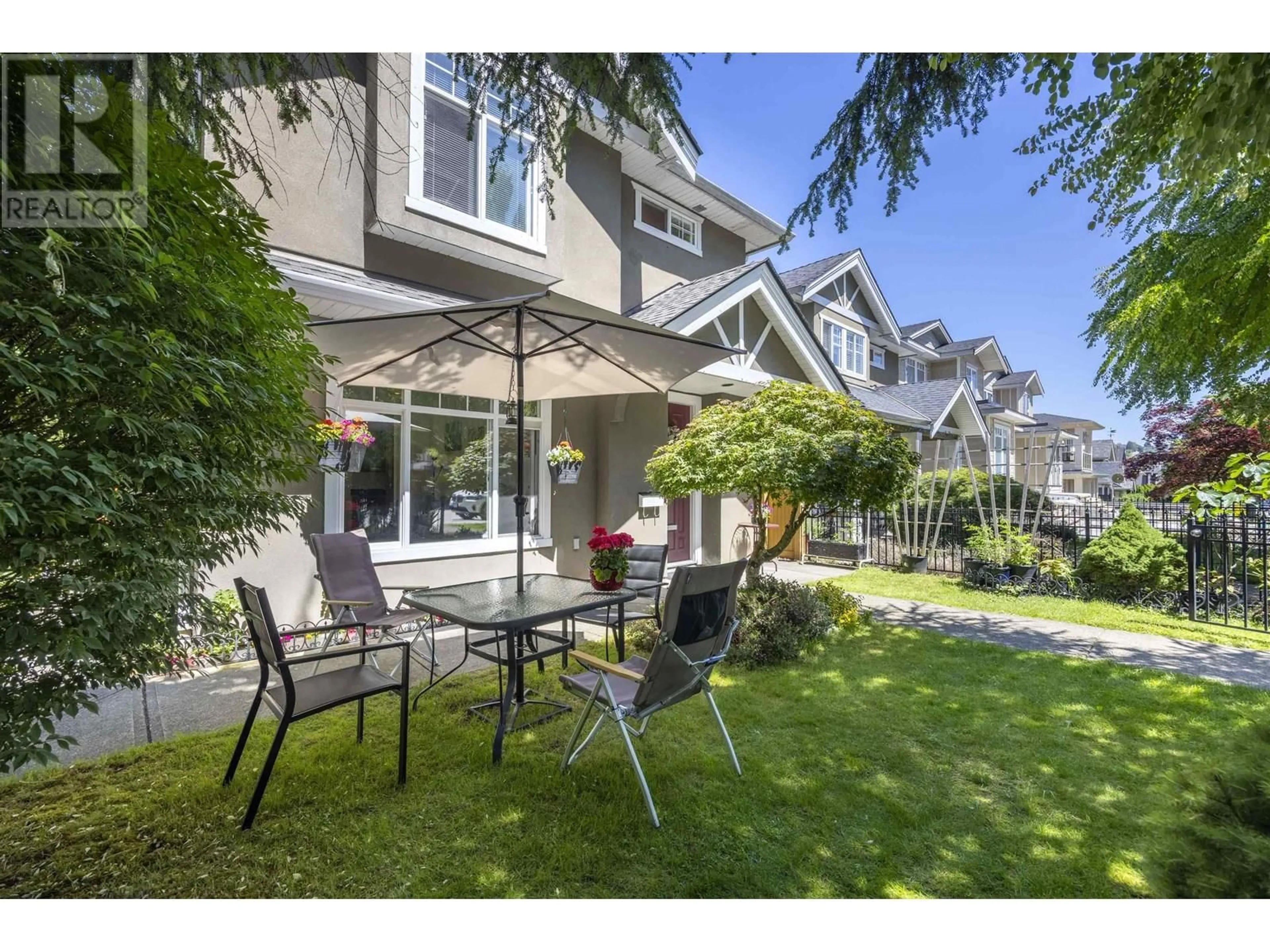 Patio, street for 4303 ALBERT STREET, Burnaby British Columbia V5C2E9