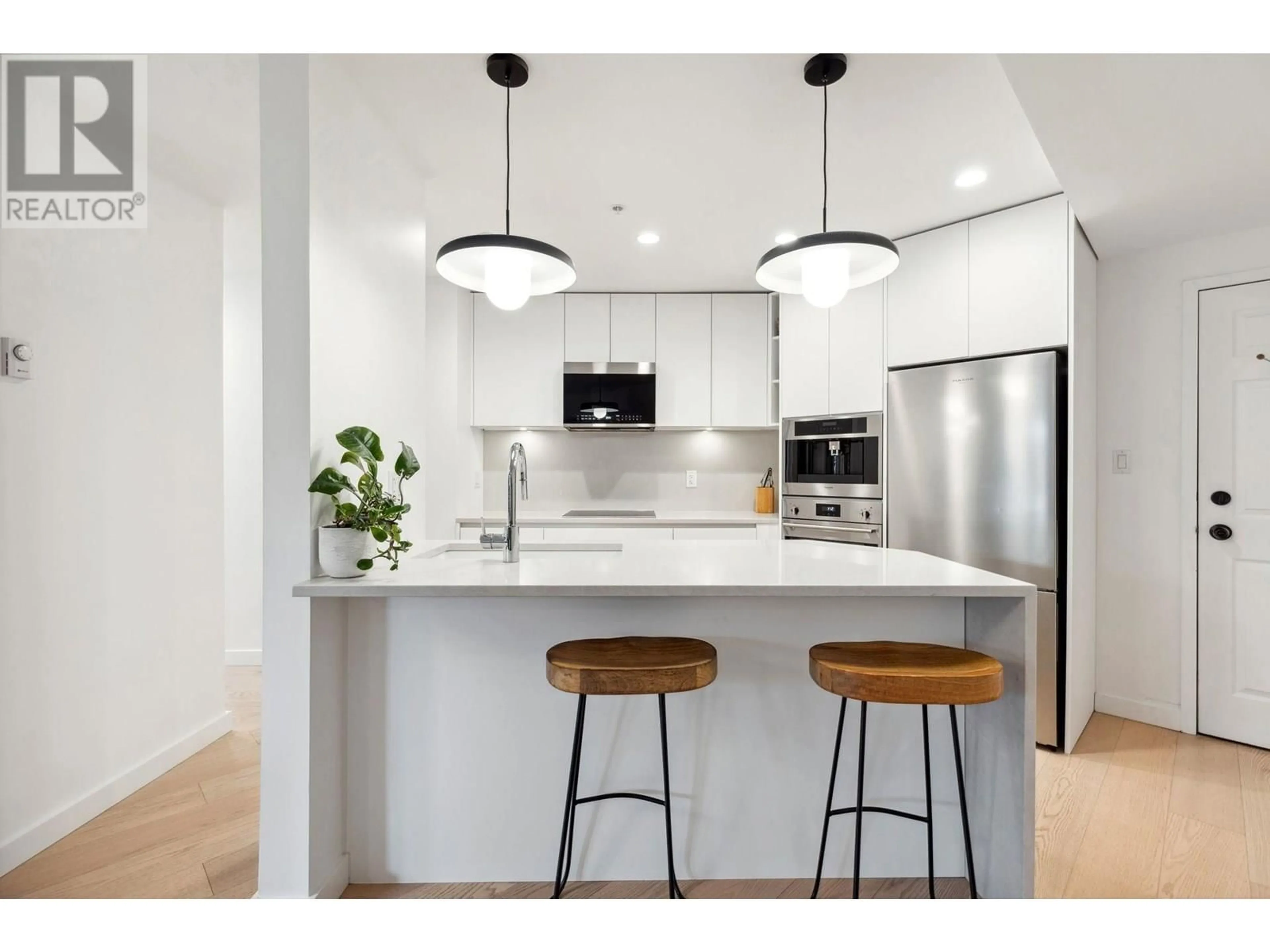 Contemporary kitchen, unknown for 107 - 2023 FRANKLIN STREET, Vancouver British Columbia V5L1R4