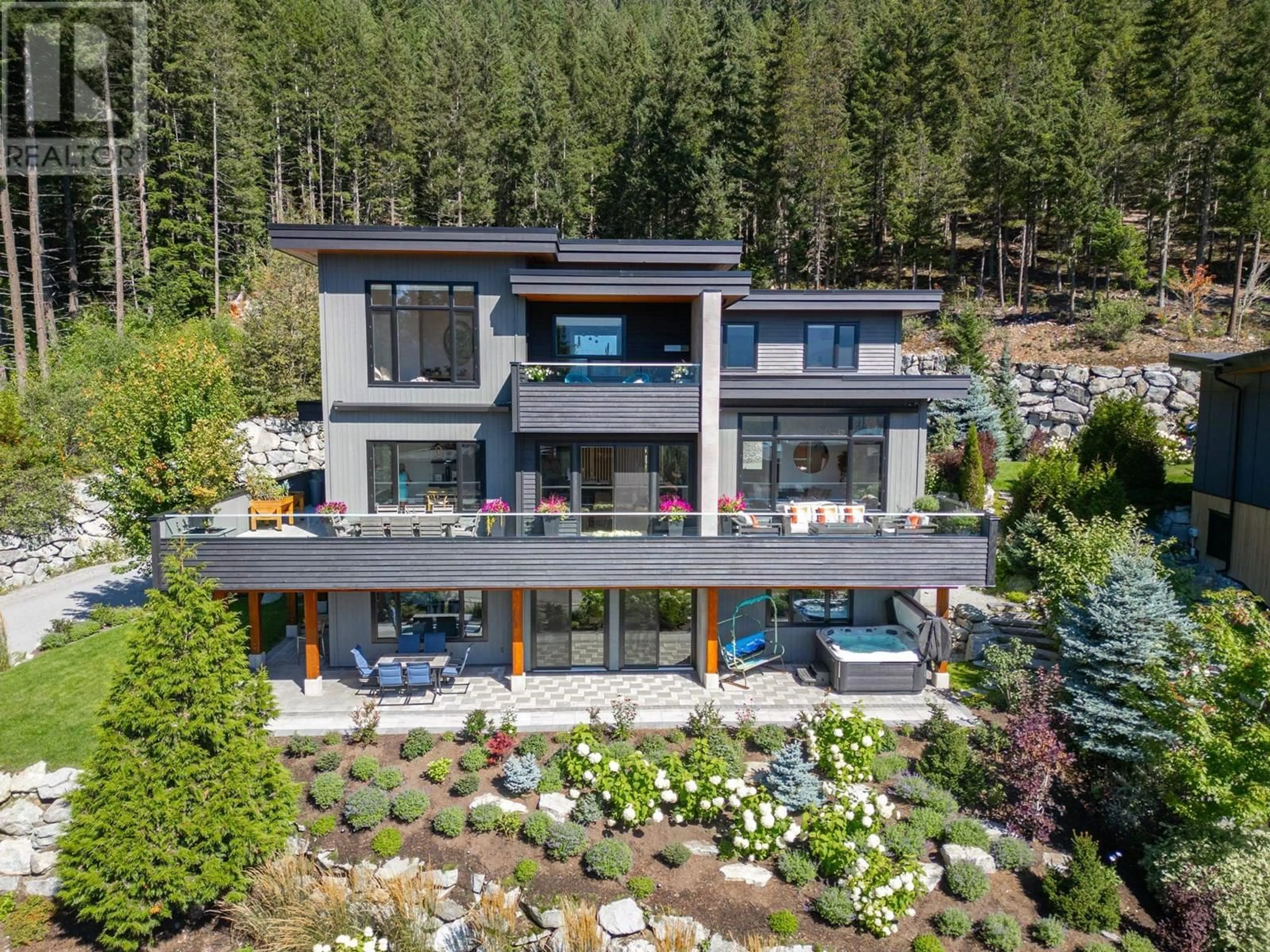 A pic from outside/outdoor area/front of a property/back of a property/a pic from drone, unknown for 8604 JON MONTGOMERY STROLL WAY, Whistler British Columbia V8E1L9