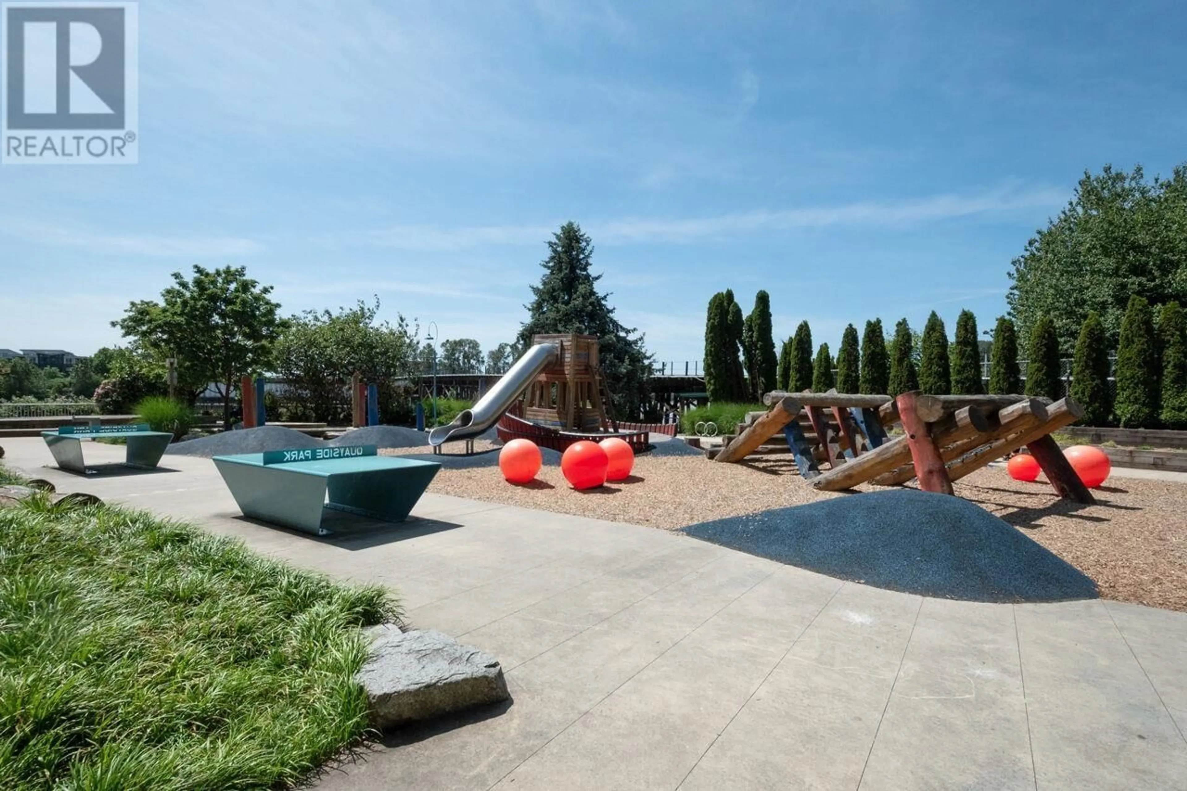 Pool for 605 - 1245 QUAYSIDE DRIVE, New Westminster British Columbia V3M6J6