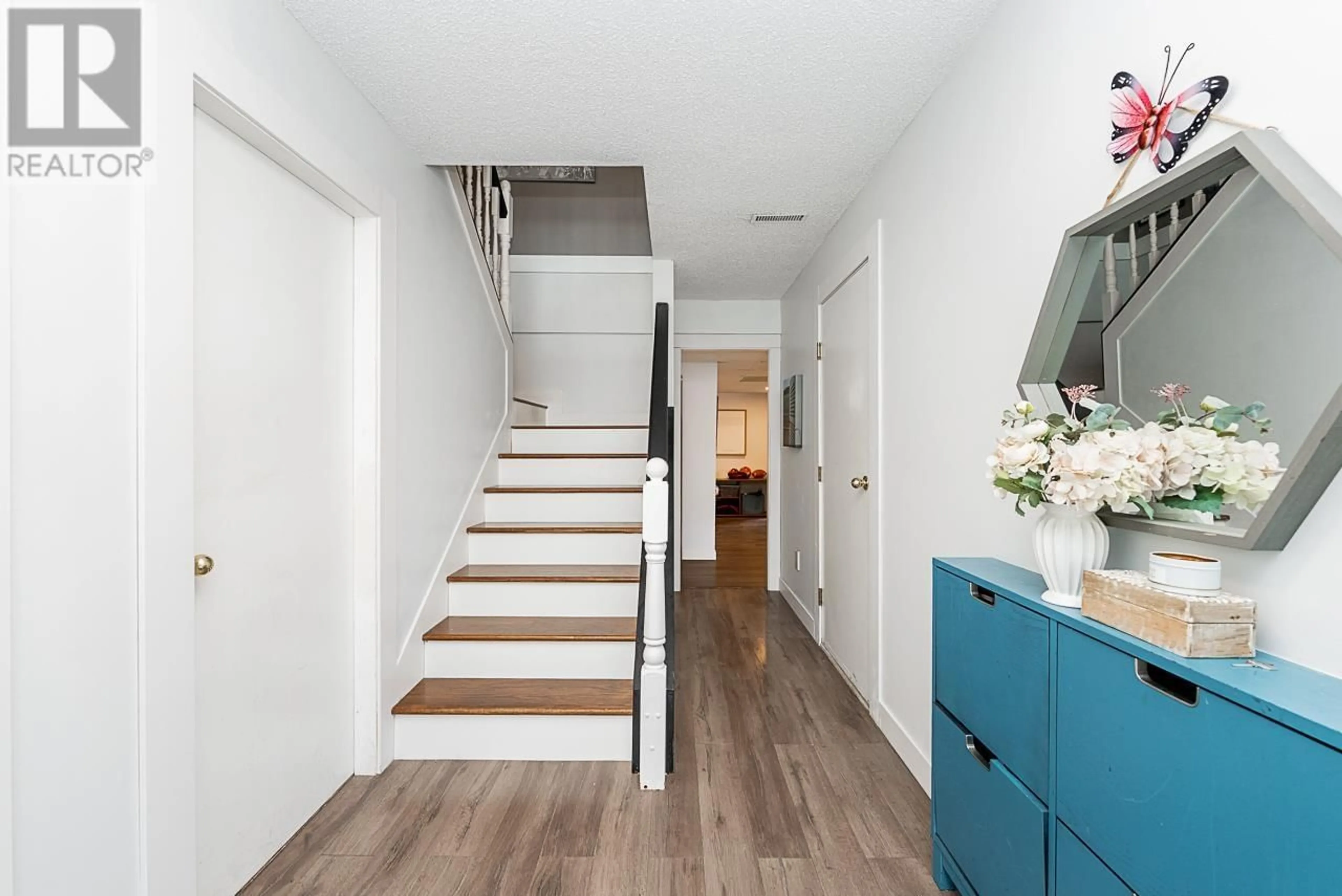 Indoor entryway for 3143 RAE STREET, Port Coquitlam British Columbia V3B2Y3