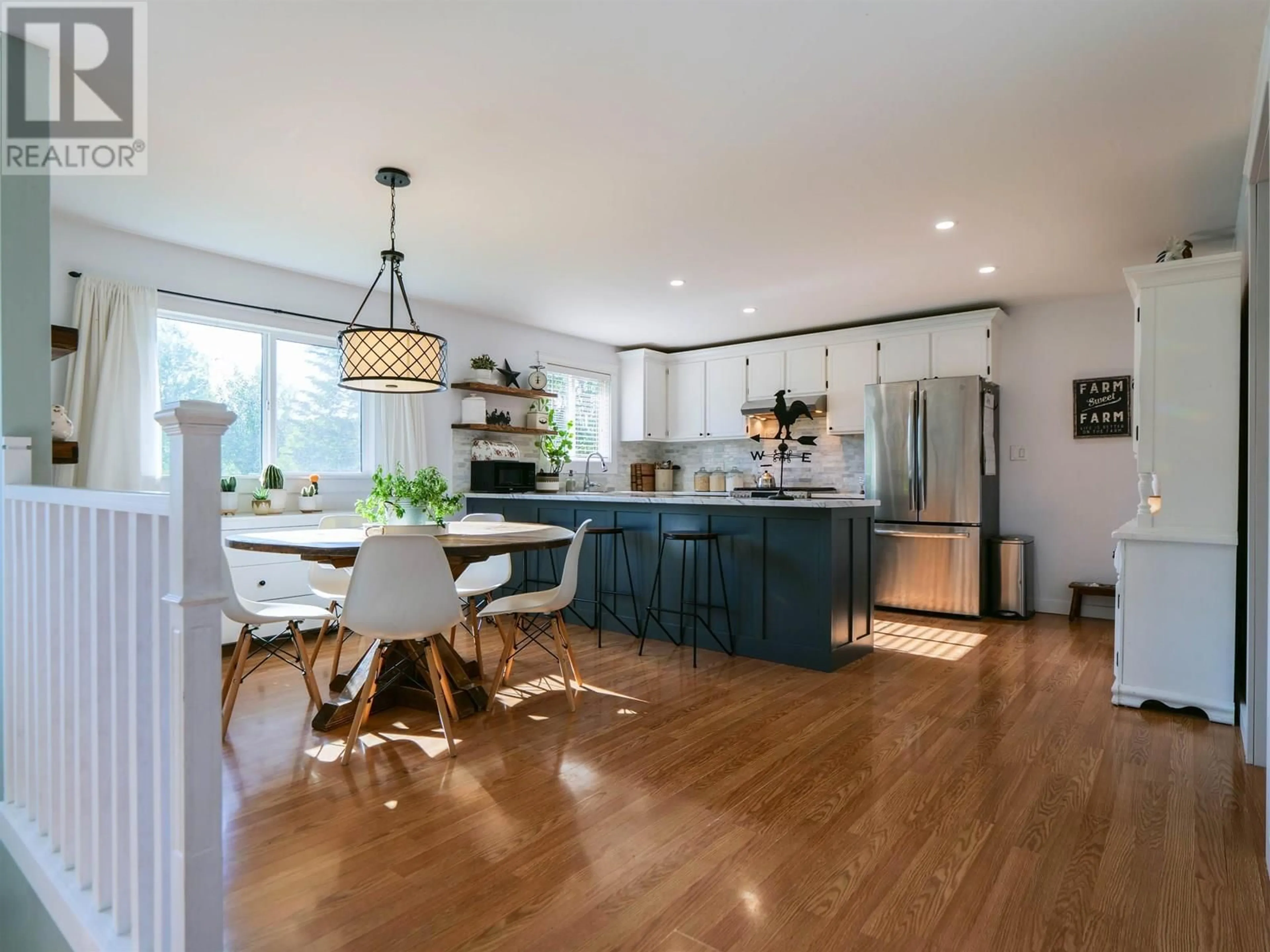 Open concept kitchen, unknown for 2827 RED BLUFF ROAD, Red Bluff / Dragon Lake British Columbia V2J6C4
