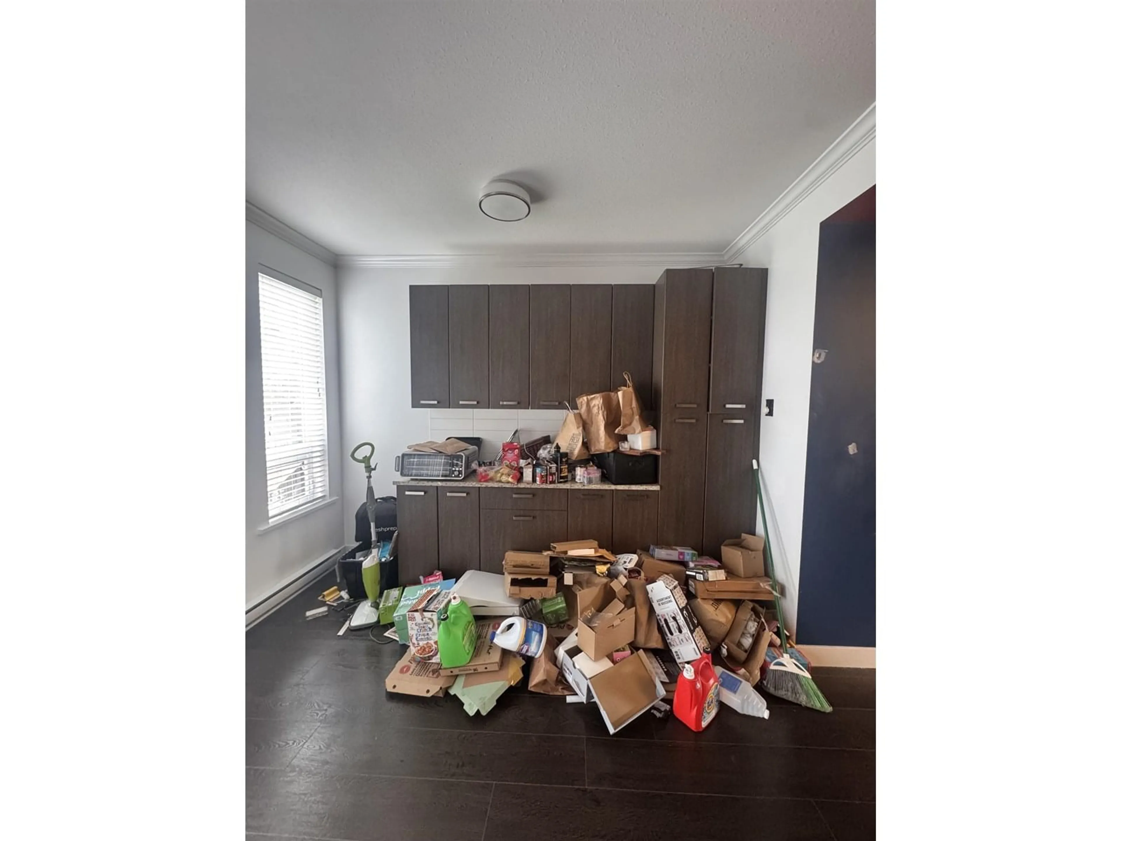 A pic of a room for 106 - 5888 144, Surrey British Columbia V3X0G8