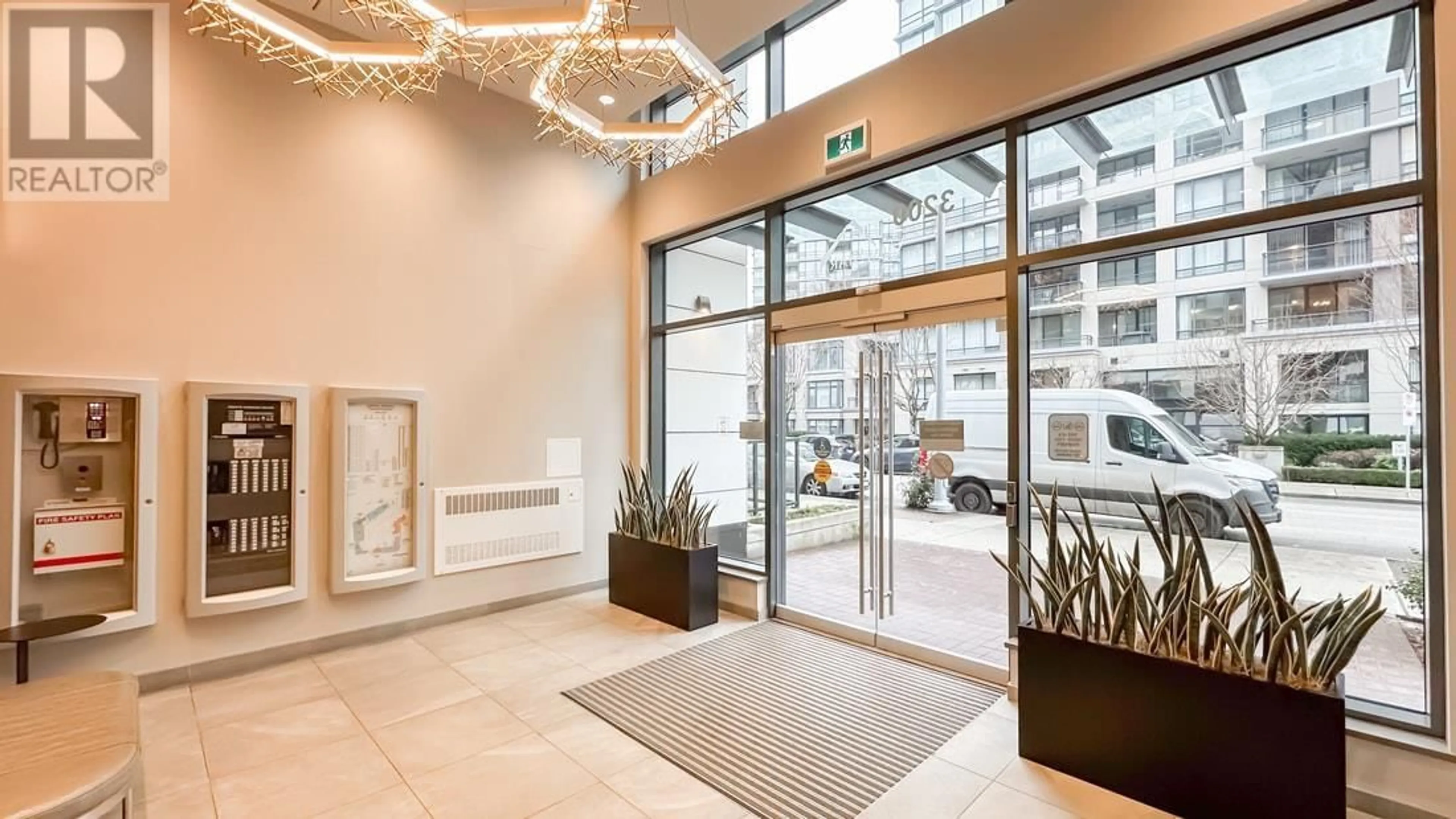 Indoor foyer for 1702 - 3200 CORVETTE WAY, Richmond British Columbia V6X0T8