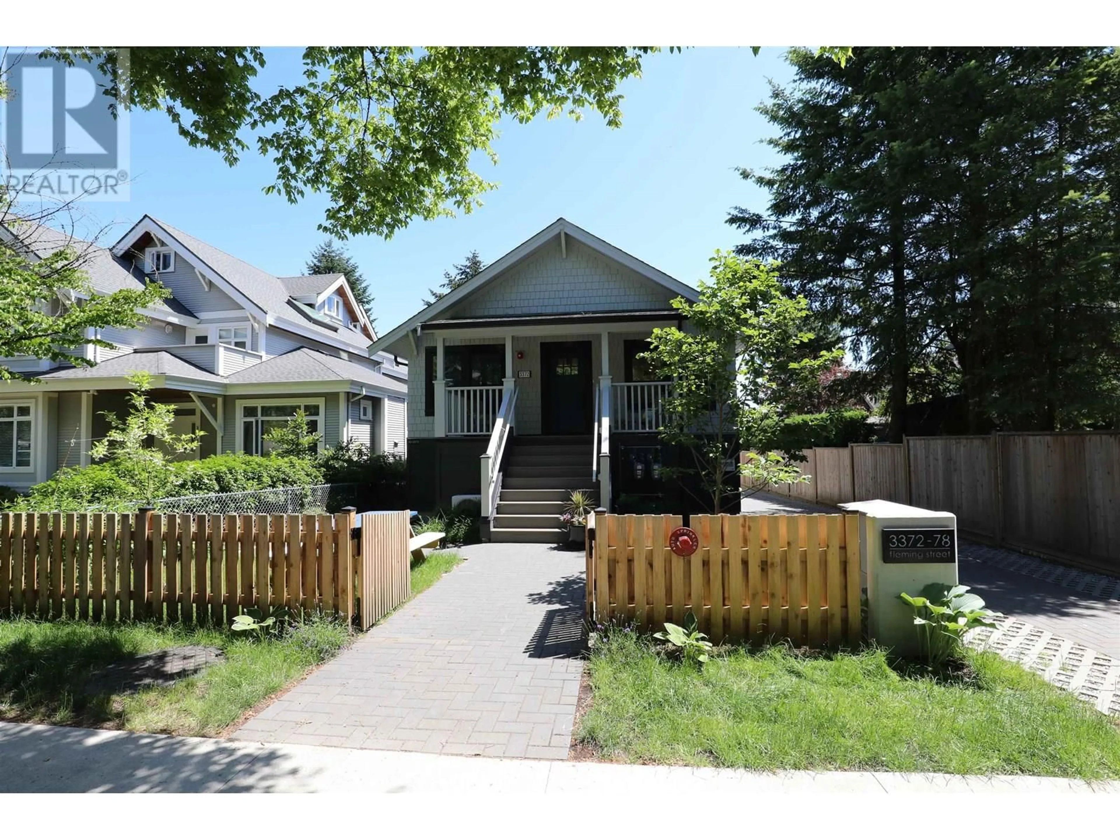 Unknown for 3372 FLEMING STREET, Vancouver British Columbia V5N3V5