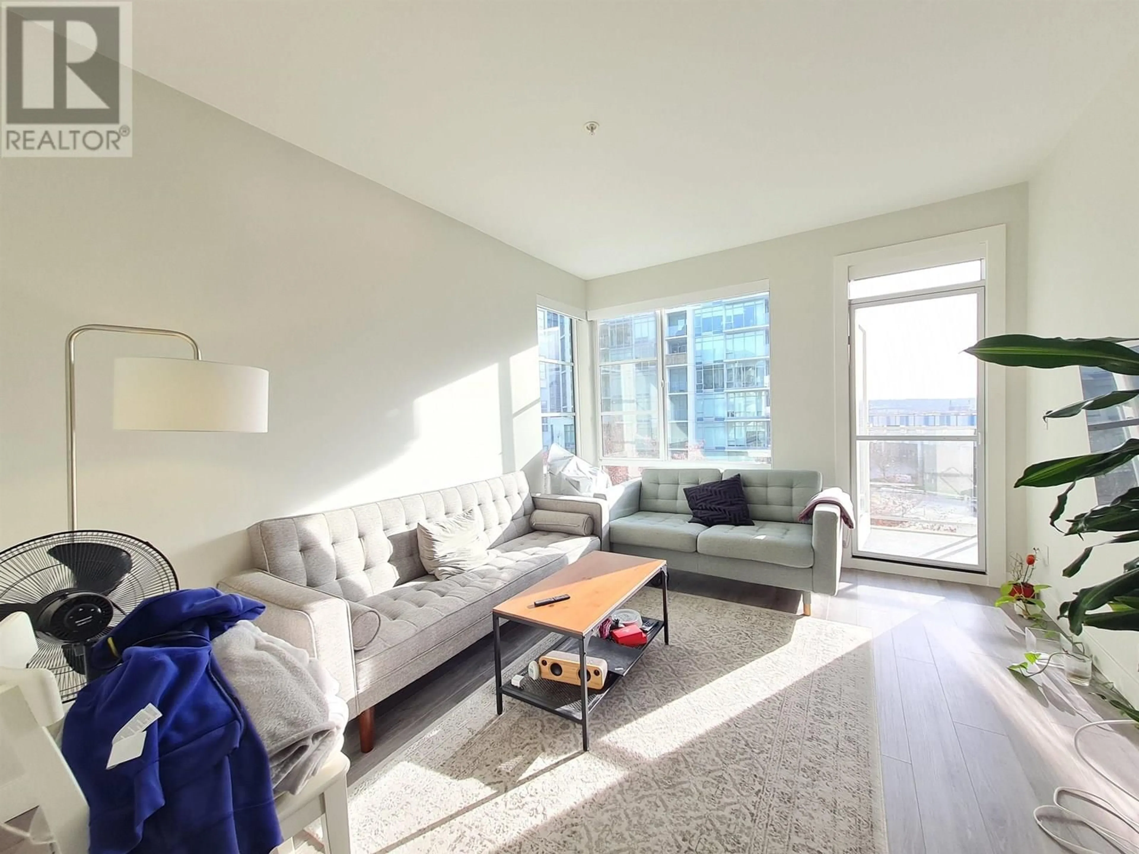 Living room with furniture, unknown for 205 - 1768 GILMORE AVENUE, Burnaby British Columbia V5C0L4