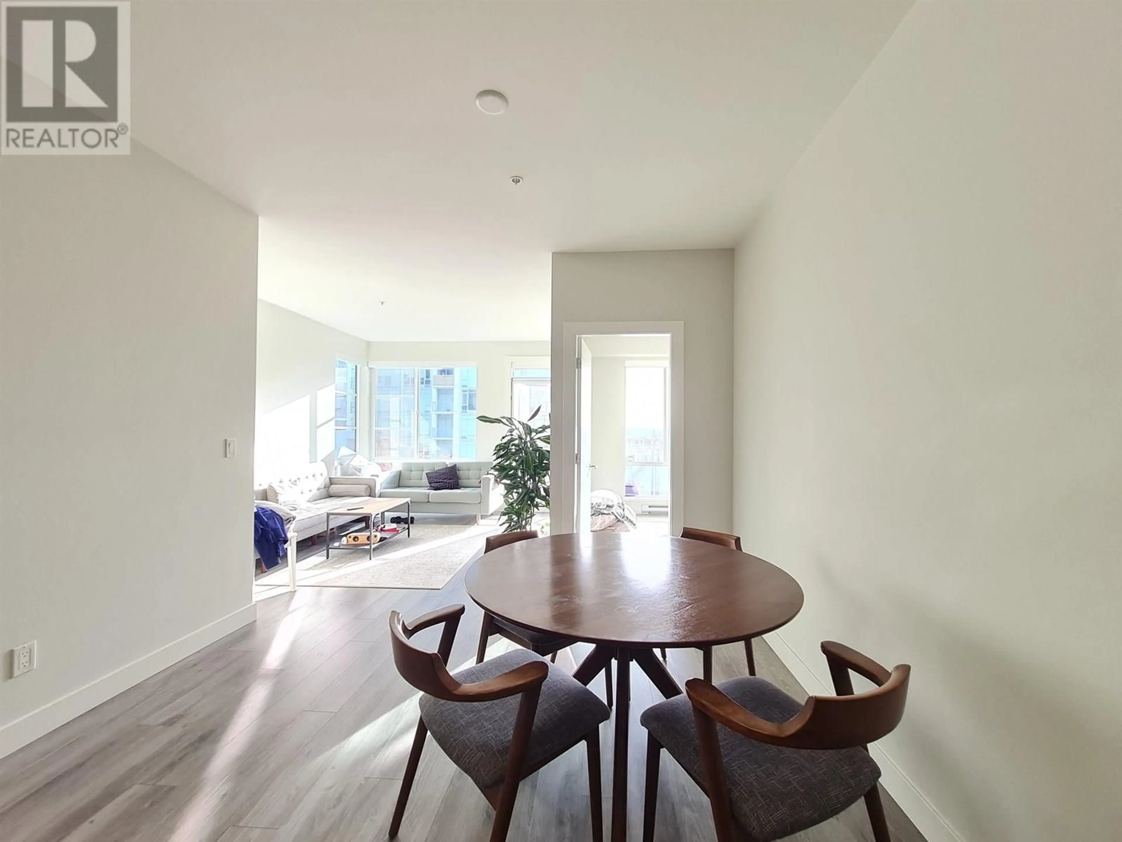 A pic of a room for 205 - 1768 GILMORE AVENUE, Burnaby British Columbia V5C0L4
