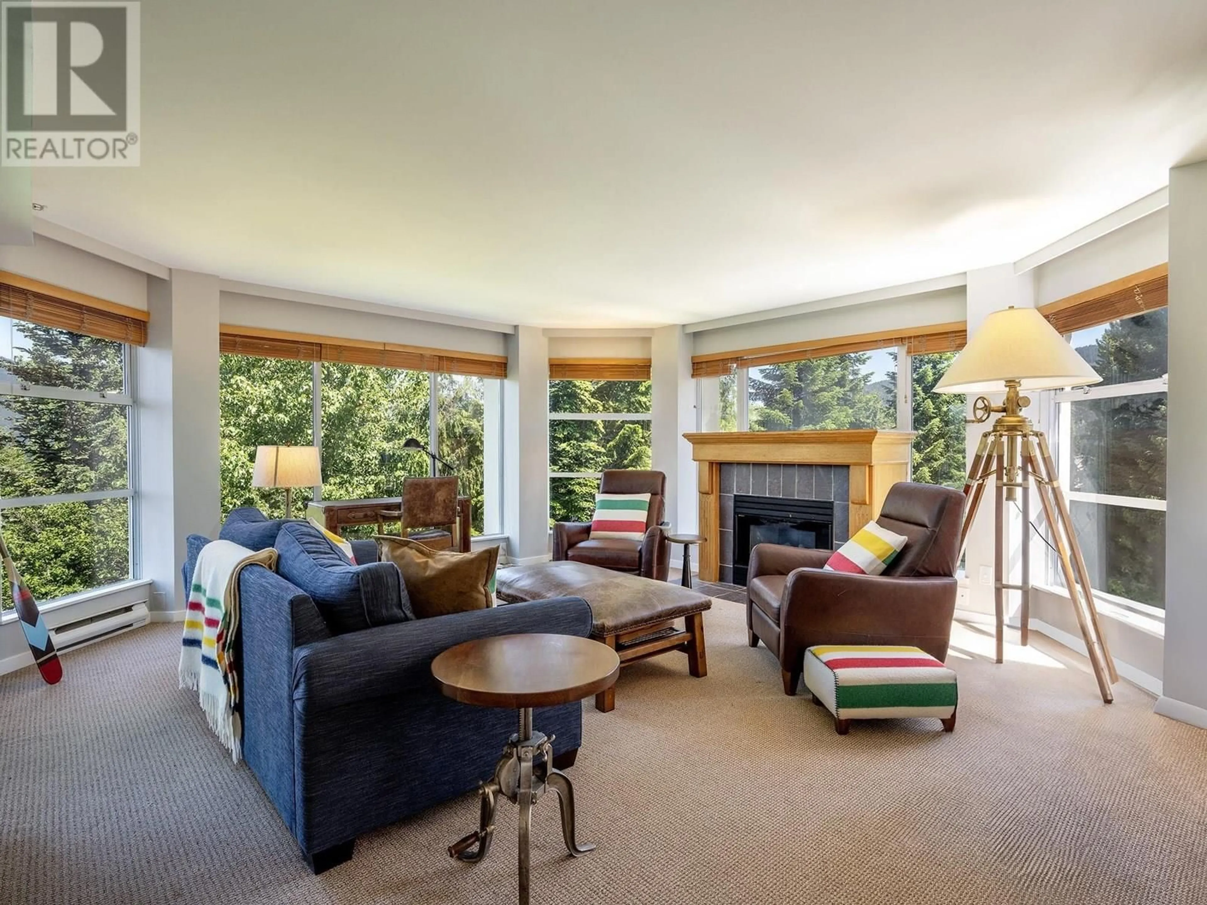 Living room with furniture, unknown for 501 - 4910 SPEARHEAD PLACE, Whistler British Columbia V8E1G1