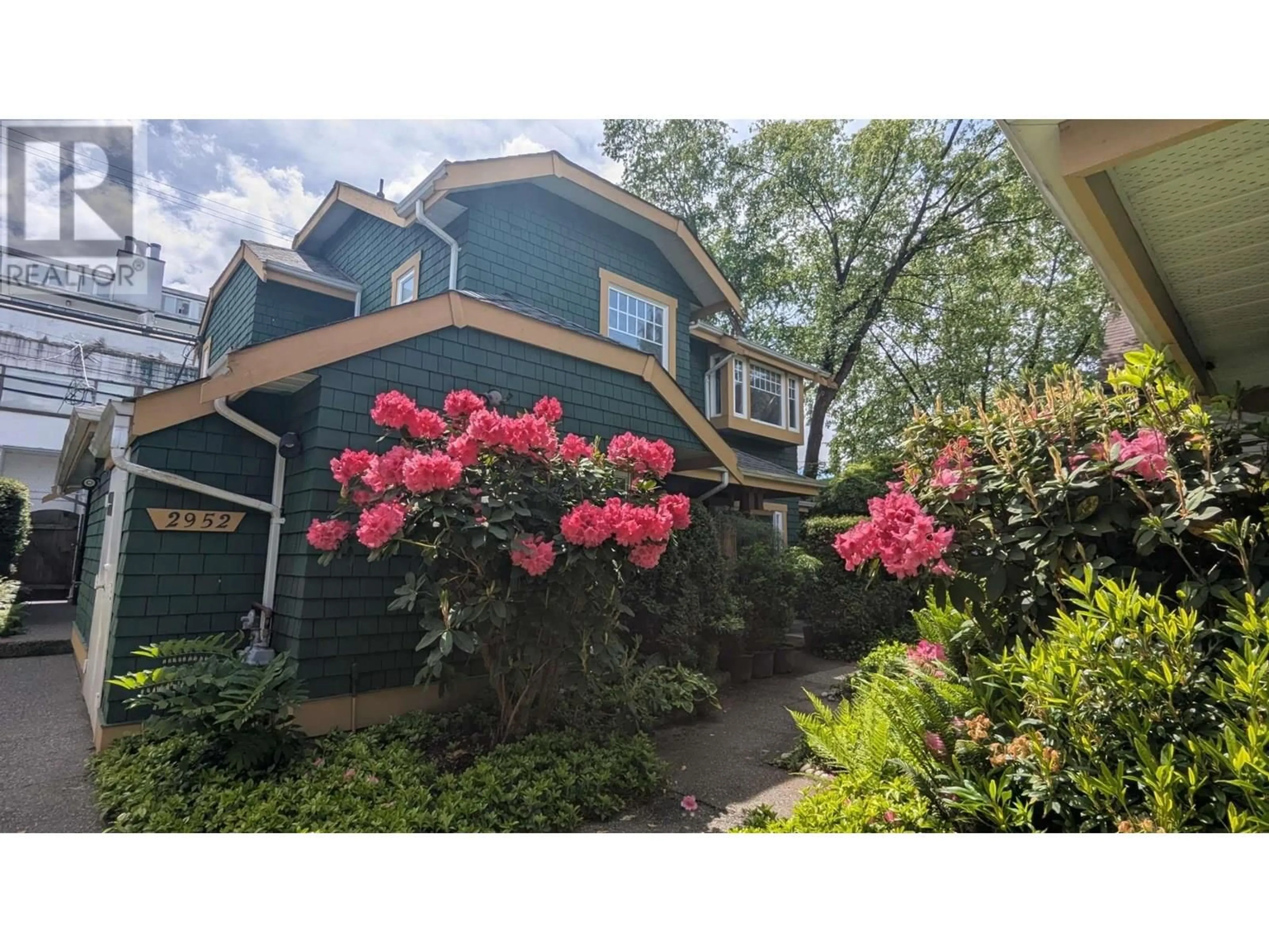 Unknown for 2952 8TH AVENUE, Vancouver British Columbia V6K2C1
