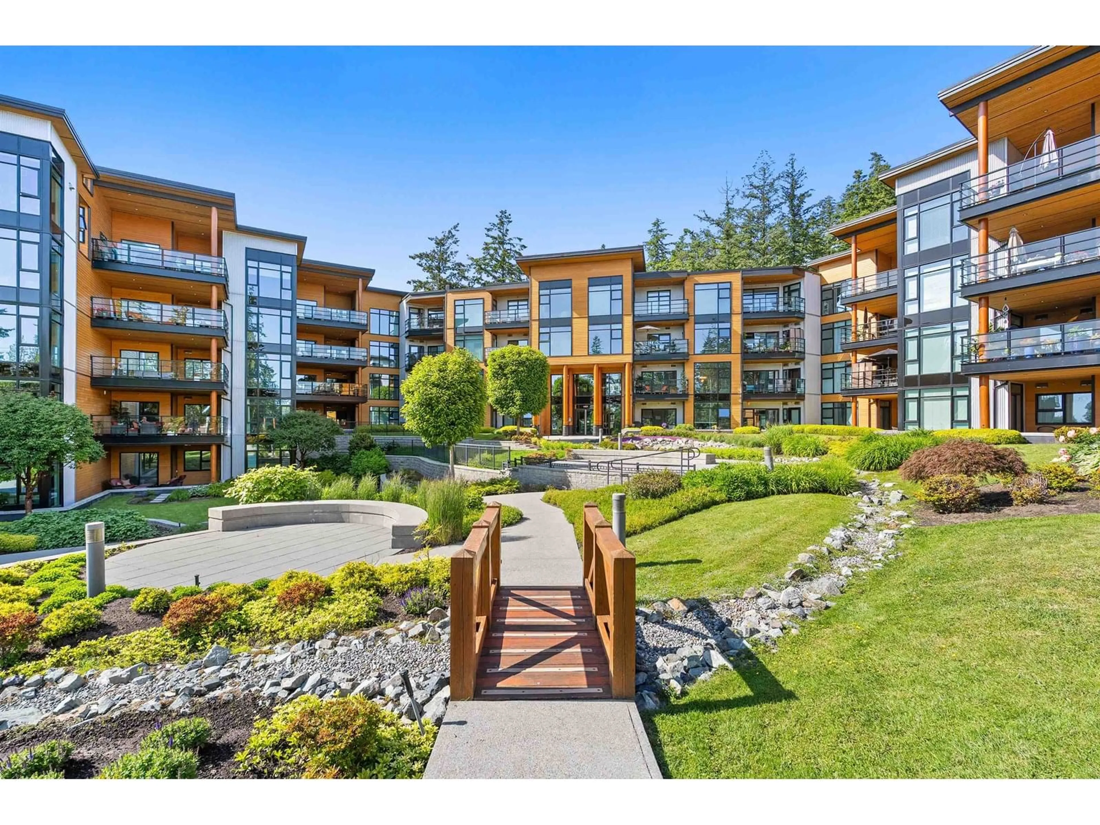 Unknown for 214 - 14855 THRIFT, White Rock British Columbia V4B2J6