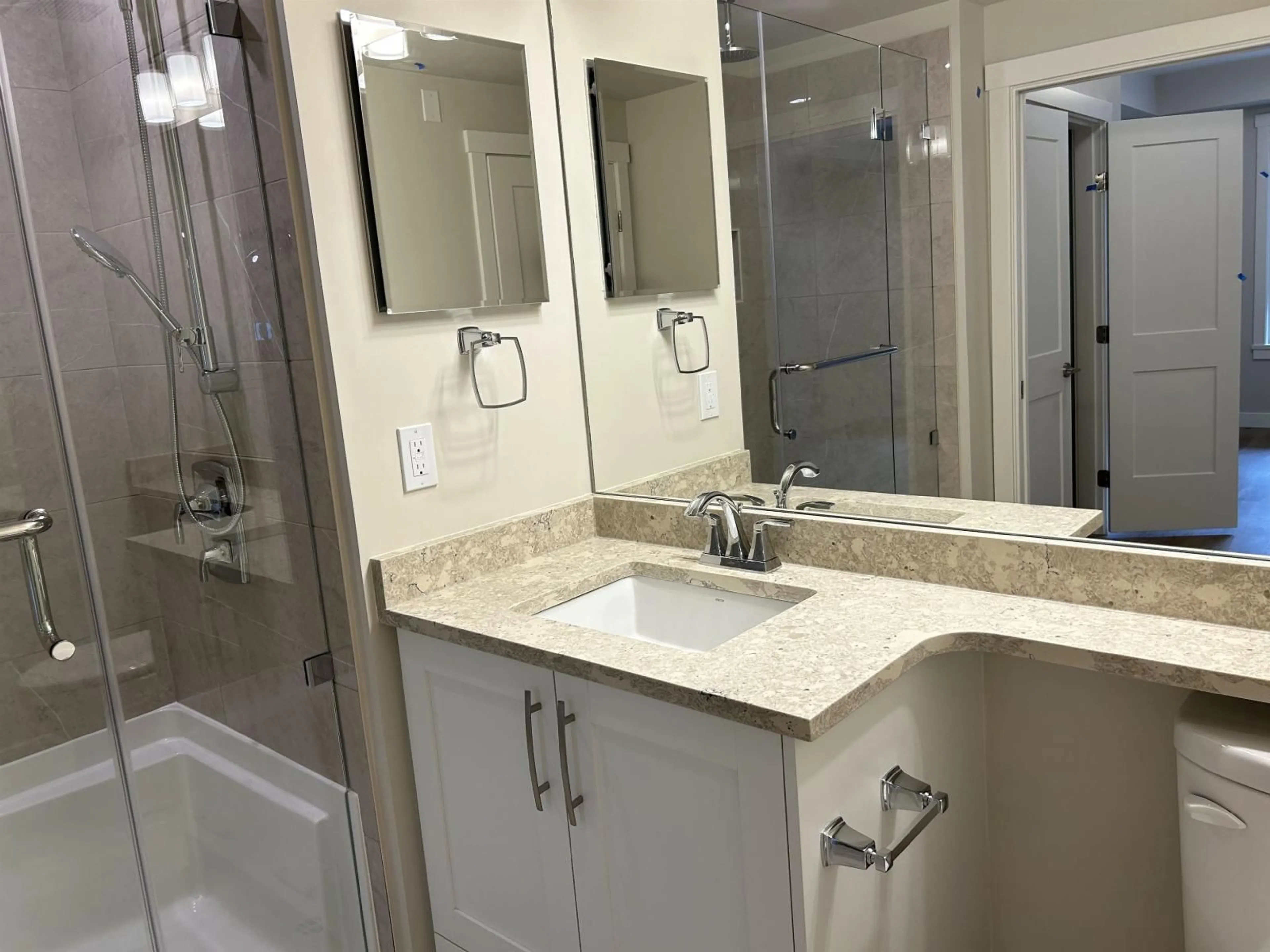 Standard bathroom, ceramic/tile floor for A333 - 8233 208B, Langley British Columbia V0V0V0
