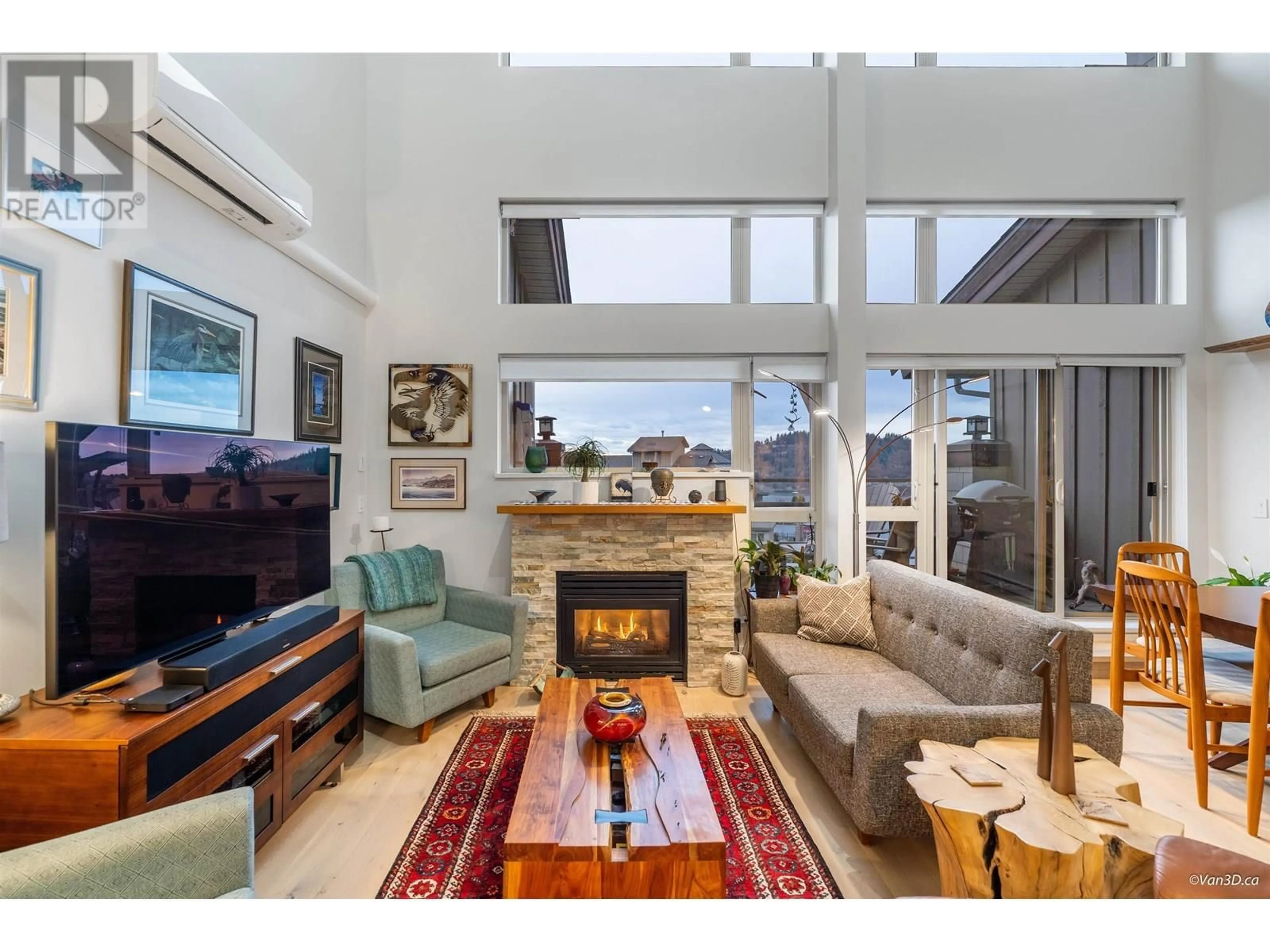 Living room with furniture, unknown for 507 - 580 RAVEN WOODS DRIVE, North Vancouver British Columbia V7G2T2