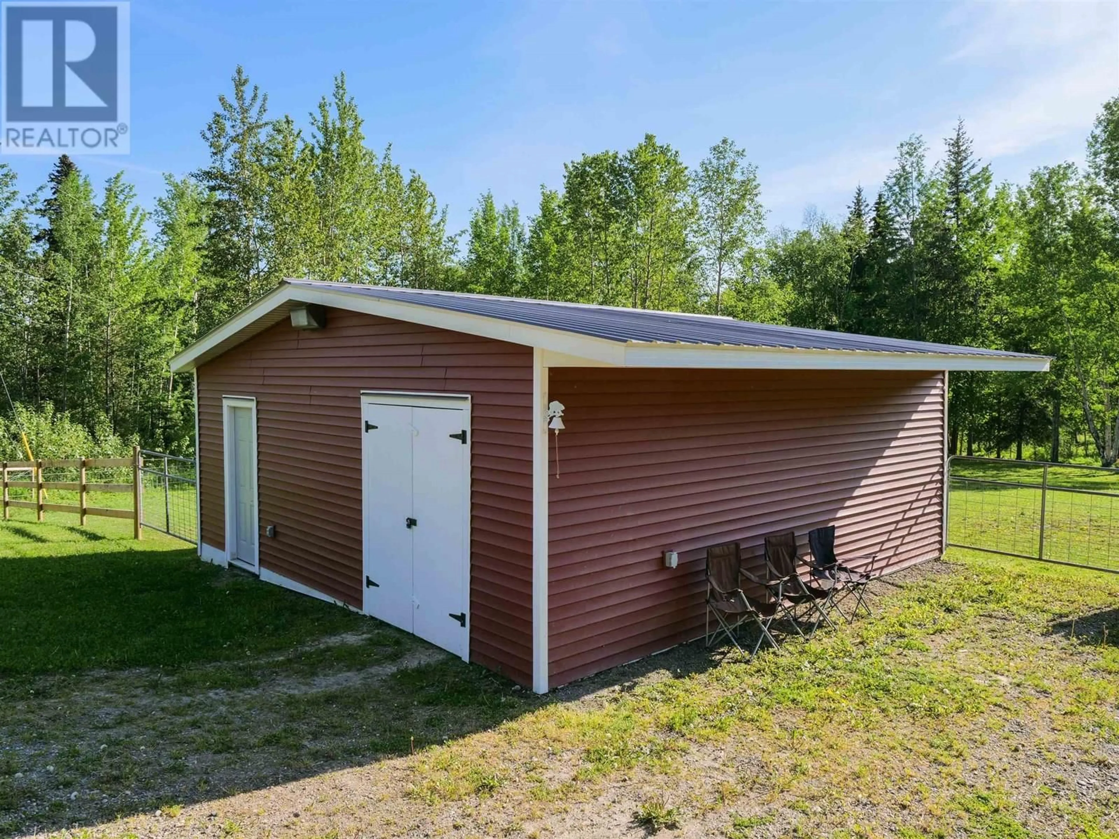 Shed for 3072 LONG ROAD, Quesnel British Columbia V2K7G2