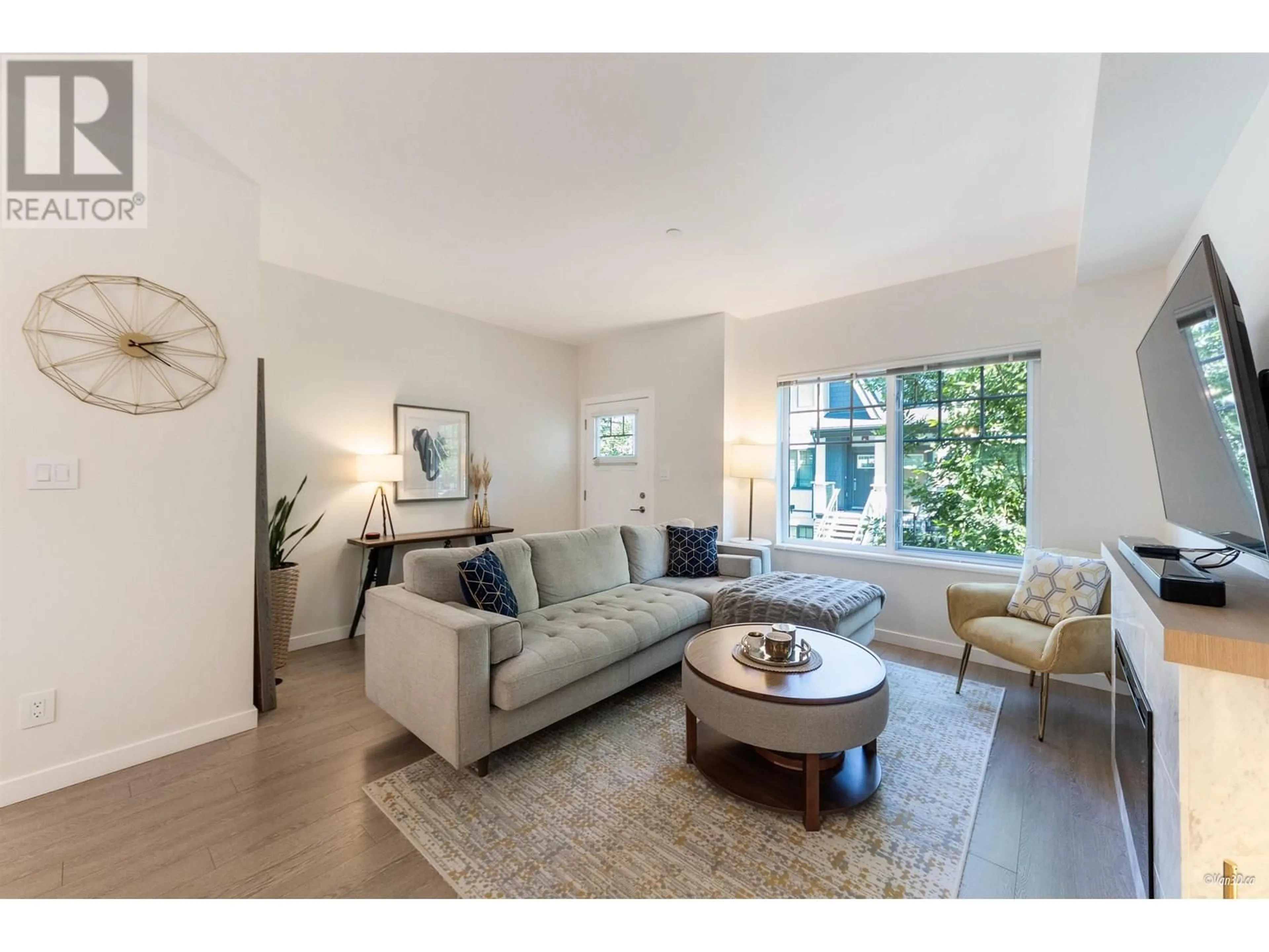 Living room with furniture, unknown for 86 - 19452 SUTTON STREET, Pitt Meadows British Columbia V3Y0G6