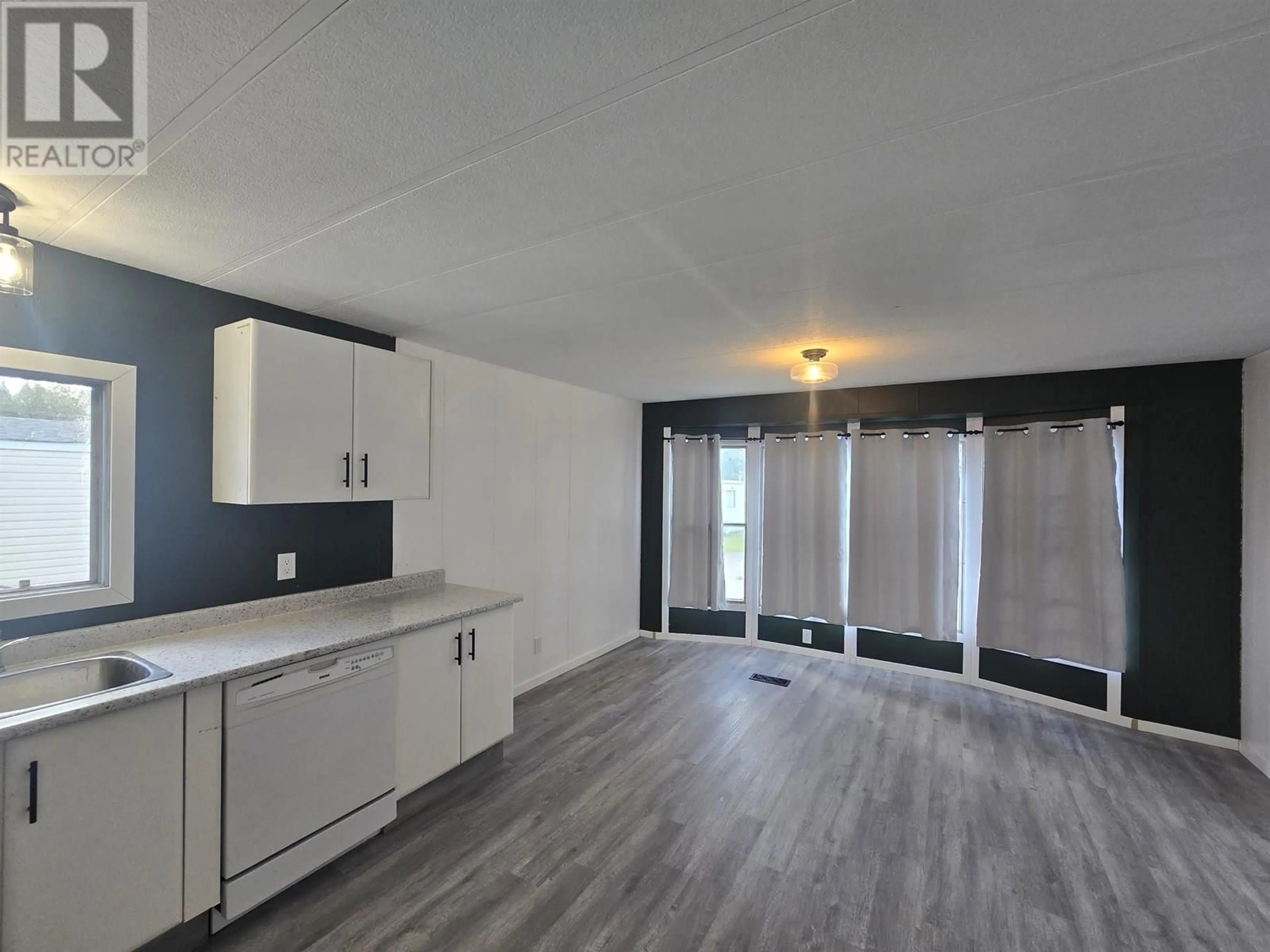 Unknown for 18 - 5378 PARK DRIVE, 100 Mile House British Columbia V0K2E1