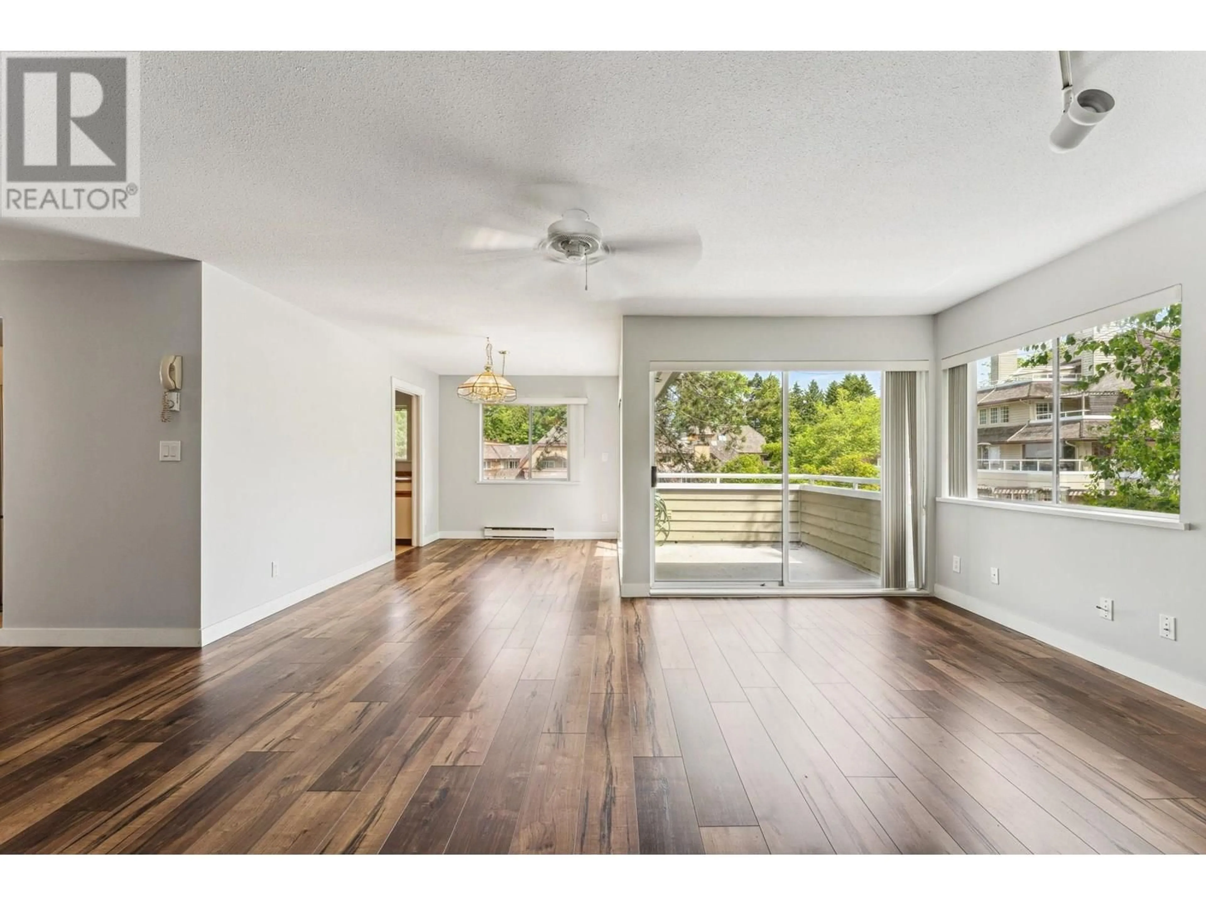 A pic of a room for 3969 CREEKSIDE PLACE, Burnaby British Columbia V5G4R4