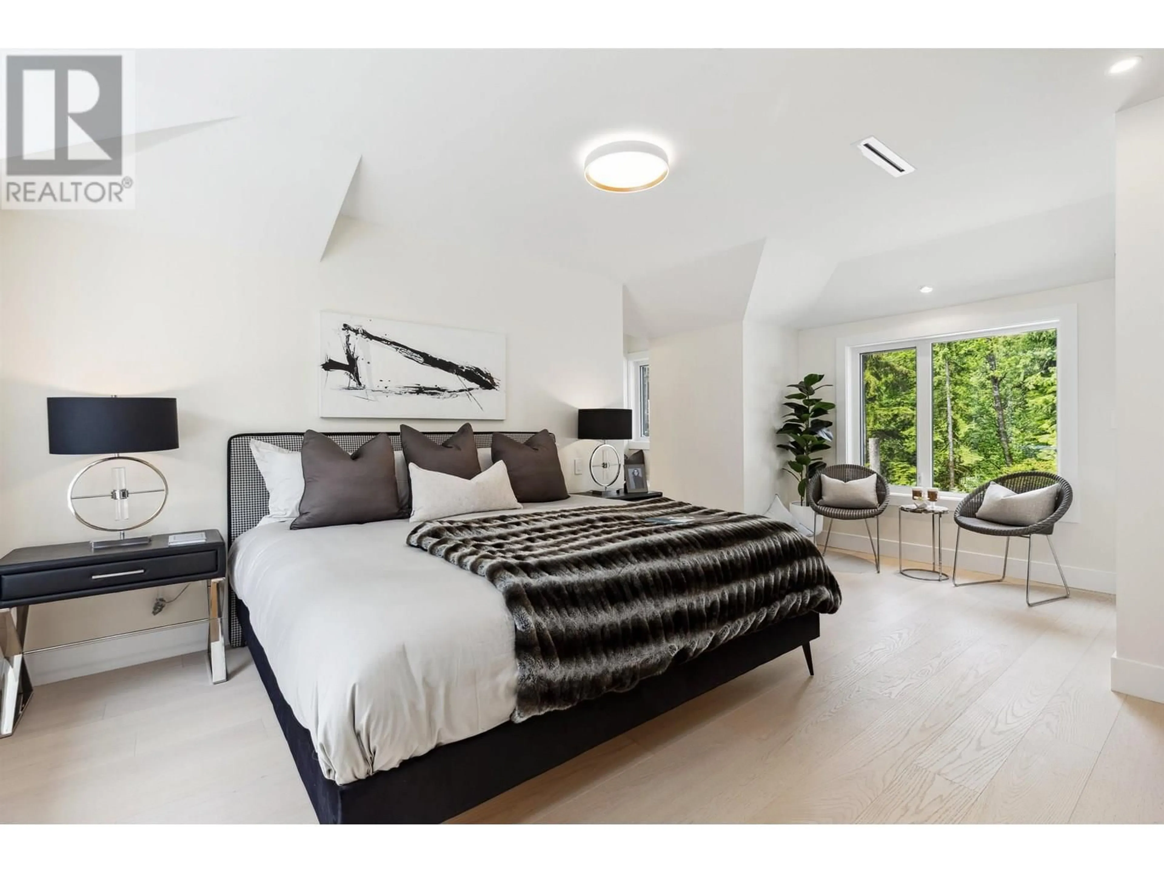 Bedroom with bed, wood/laminate floor for 3529 ANNE MACDONALD WAY, North Vancouver British Columbia V7G2S7