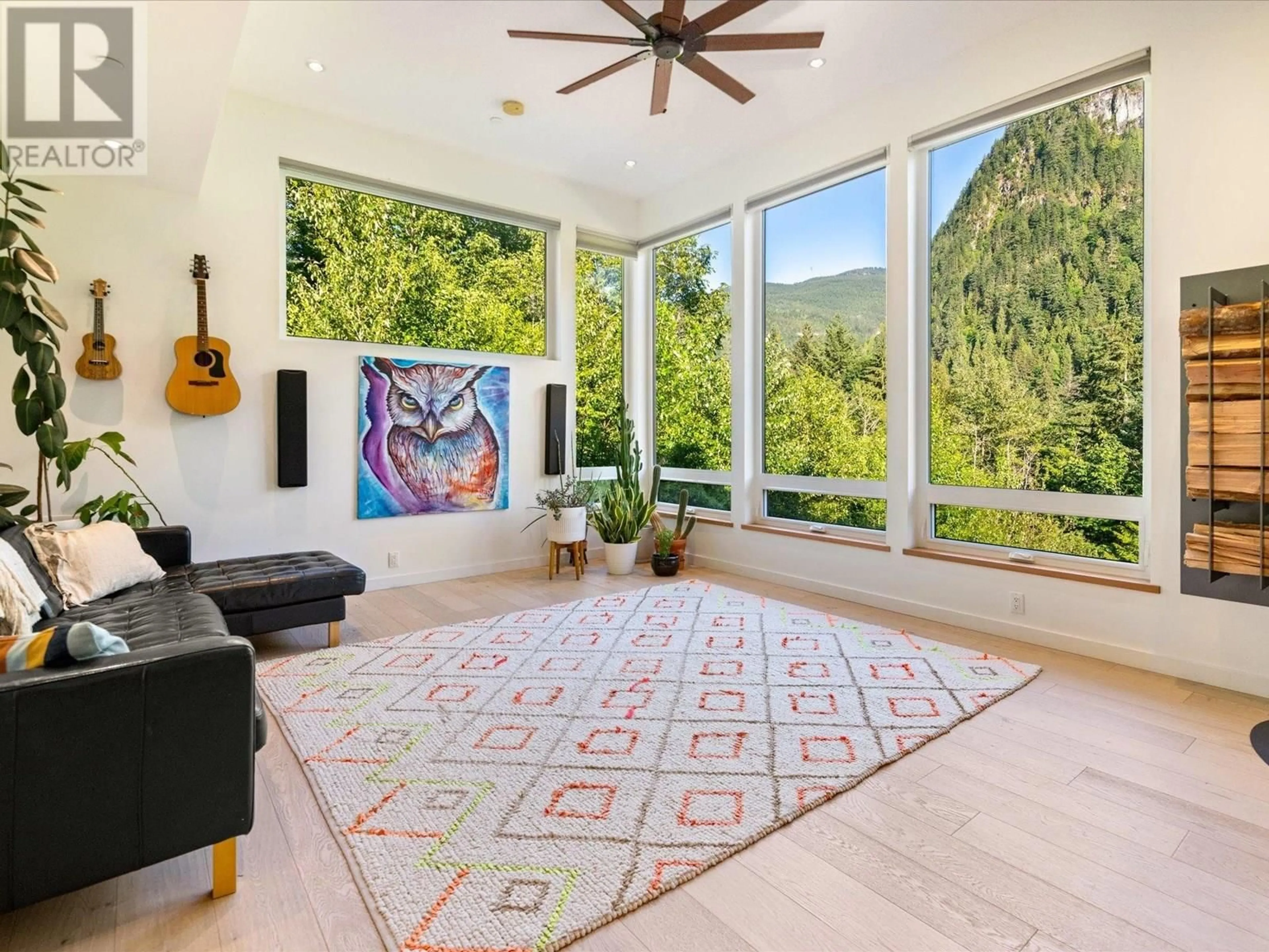 Unknown for 2258 WINDSAIL PLACE, Squamish British Columbia V8B0T6