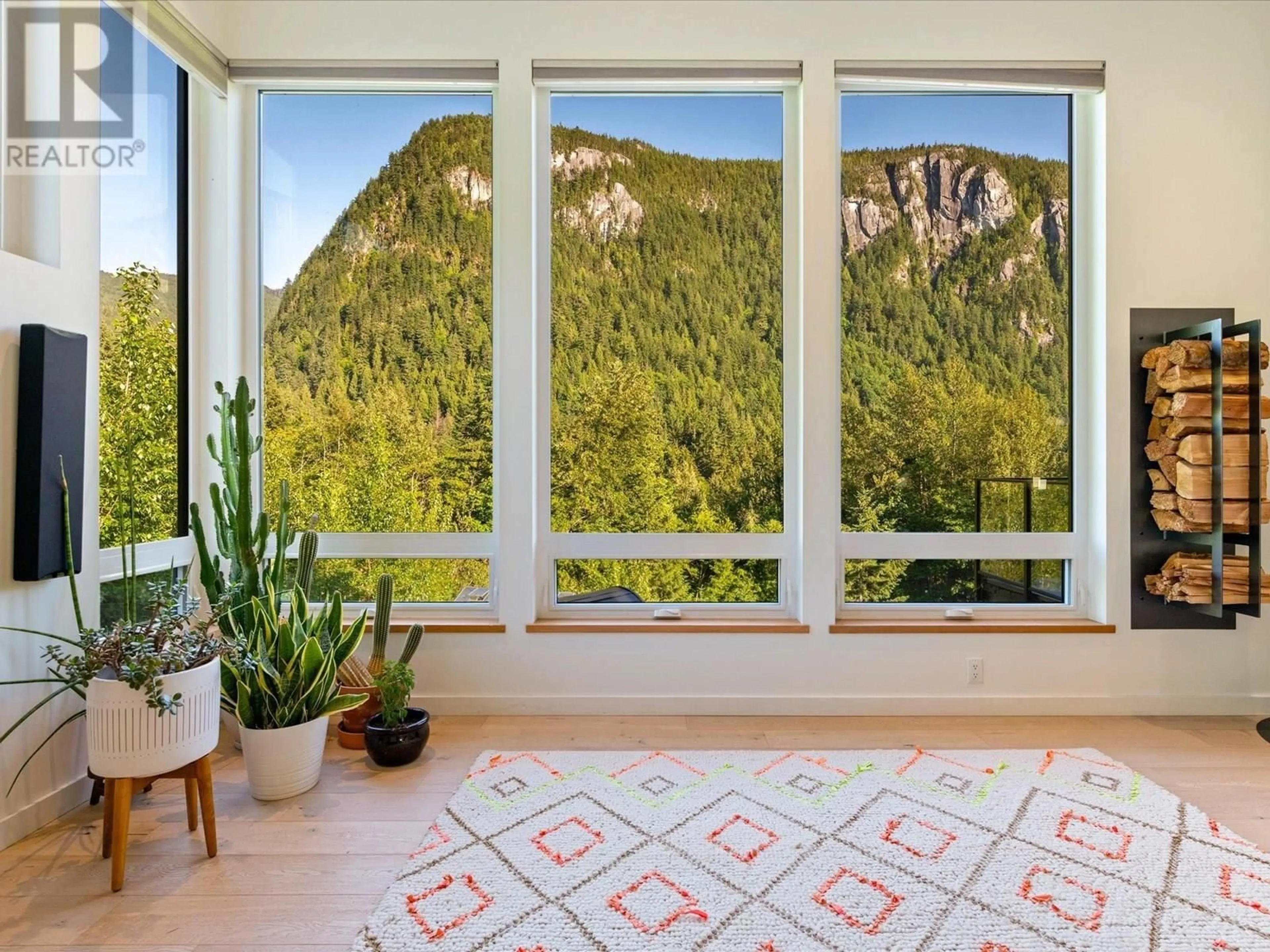 Unknown for 2258 WINDSAIL PLACE, Squamish British Columbia V8B0T6