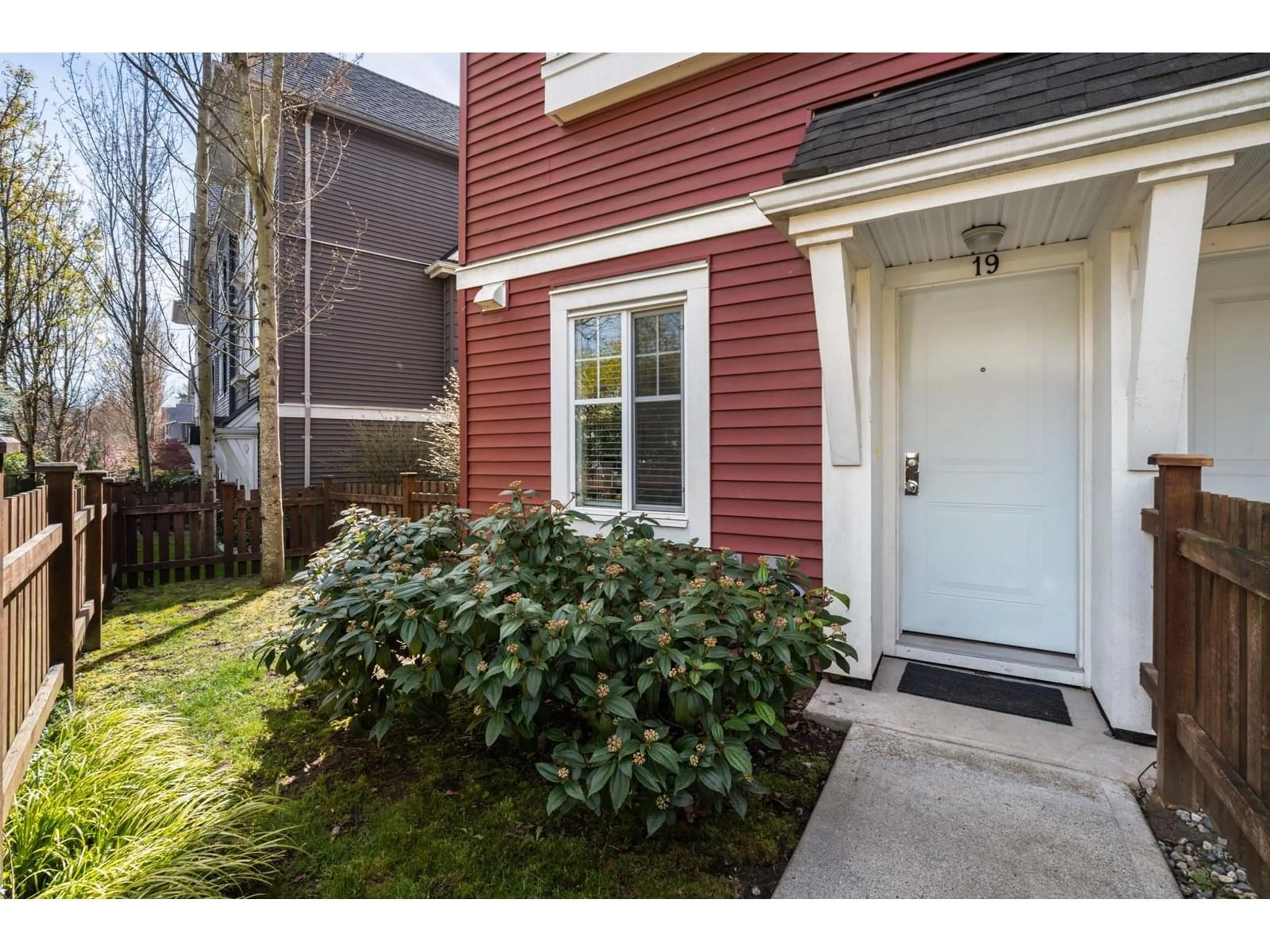 Indoor entryway for 19 - 19128 65, Surrey British Columbia V4N6P2