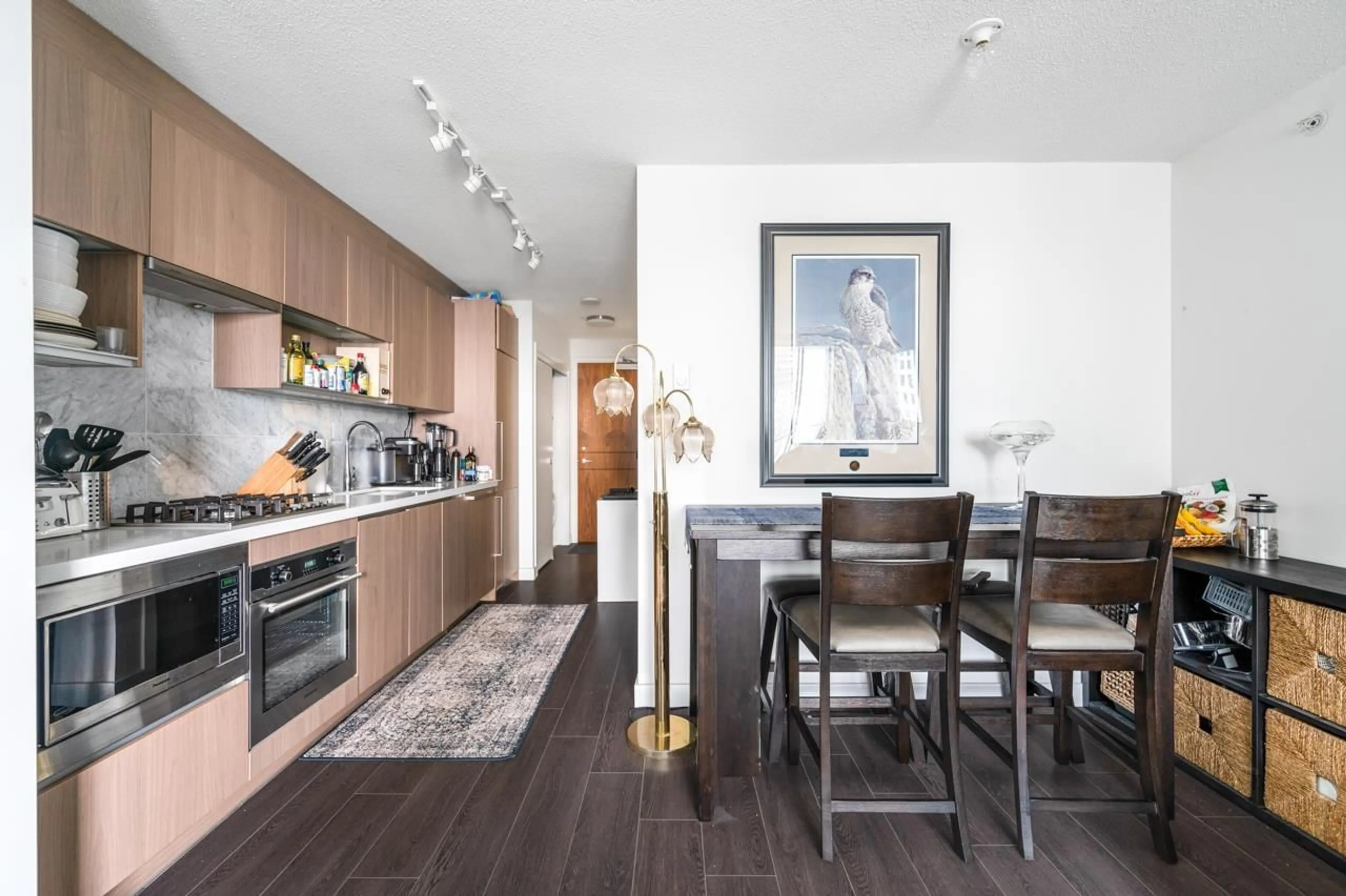 Open concept kitchen, wood/laminate floor for 3805 - 13696 100, Surrey British Columbia V3T0L5