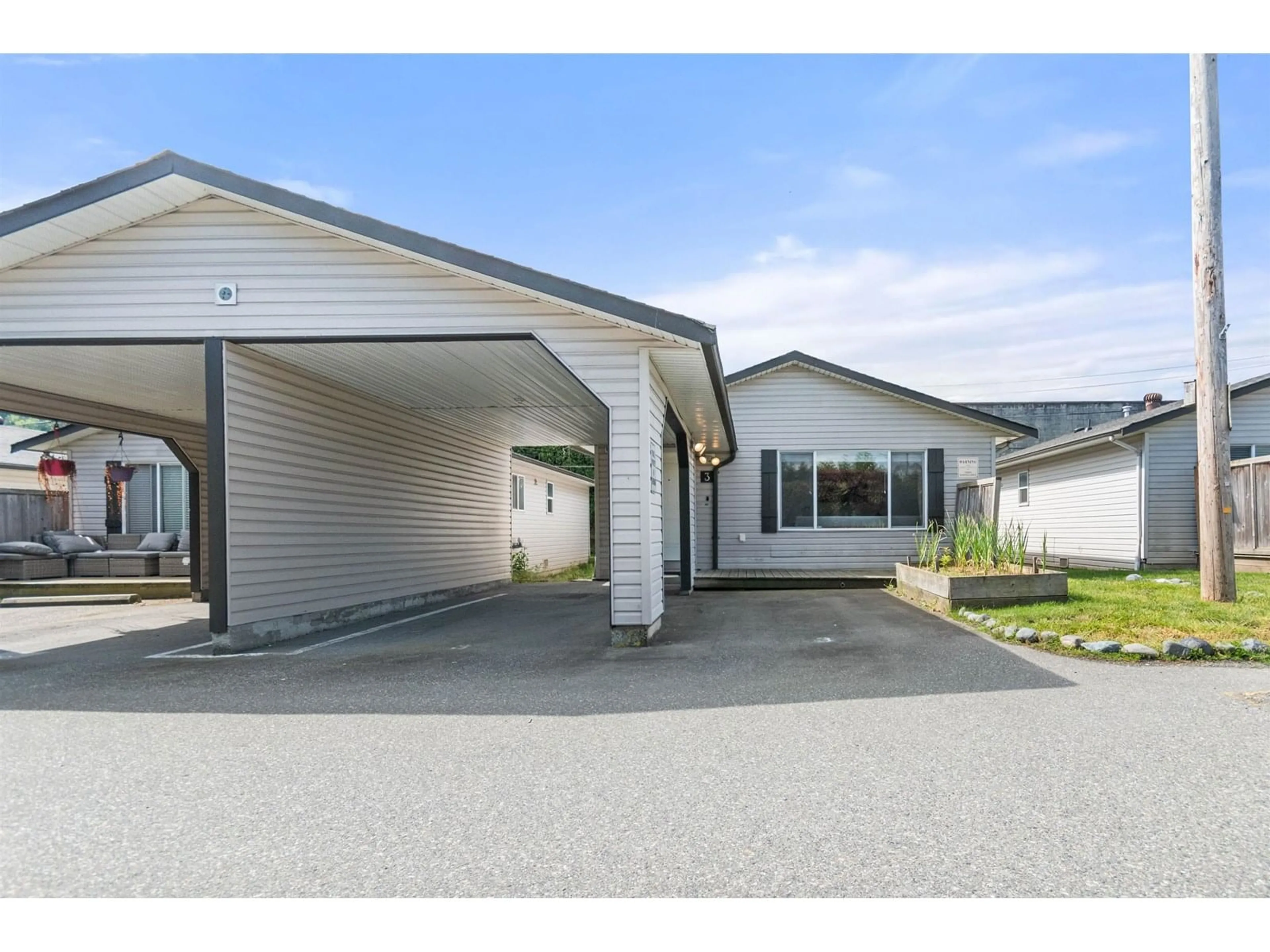 Unknown for 3 - 5648 VEDDER ROAD, Chilliwack British Columbia V2R3M8