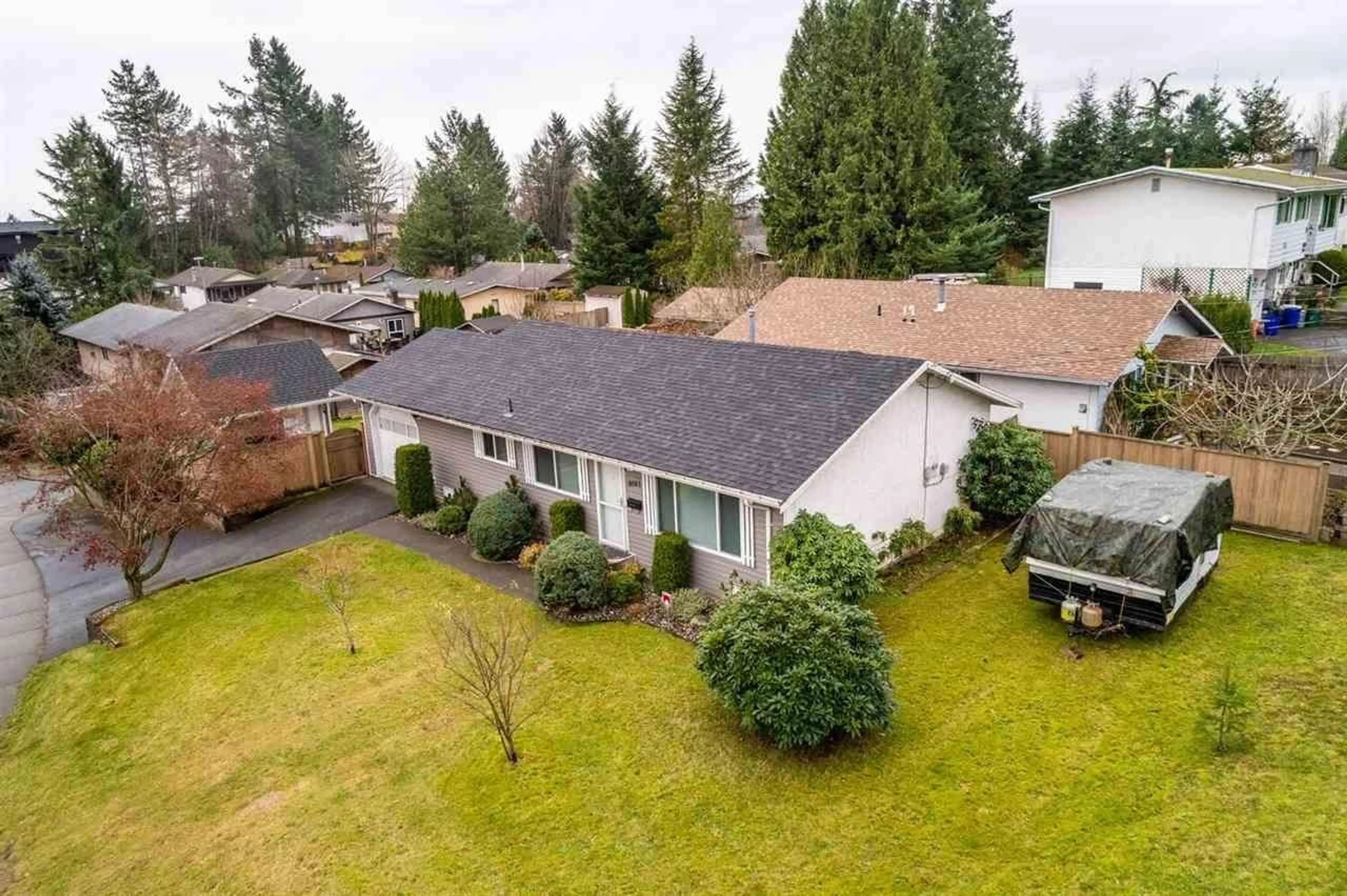 A pic from outside/outdoor area/front of a property/back of a property/a pic from drone, unknown for 8183 PHILBERT, Mission British Columbia V2V5N1