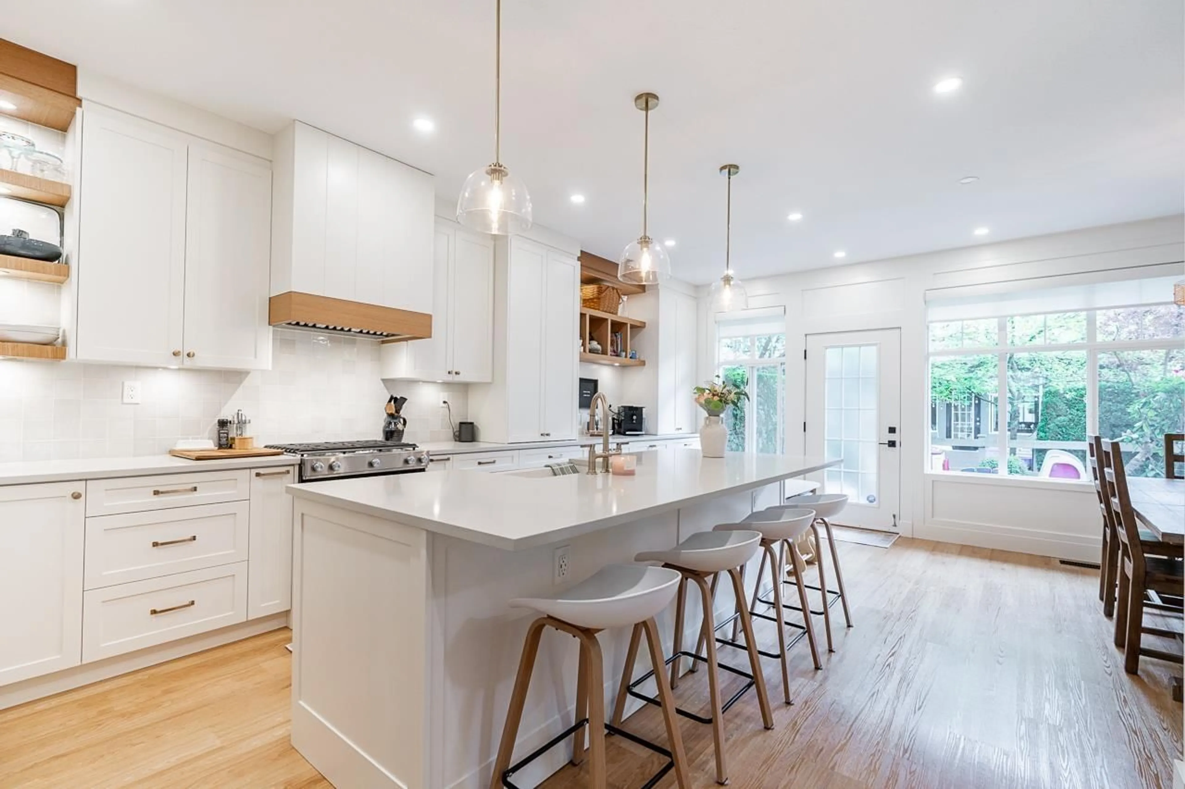 Open concept kitchen, unknown for 60 - 6050 166, Surrey British Columbia V3S0X2