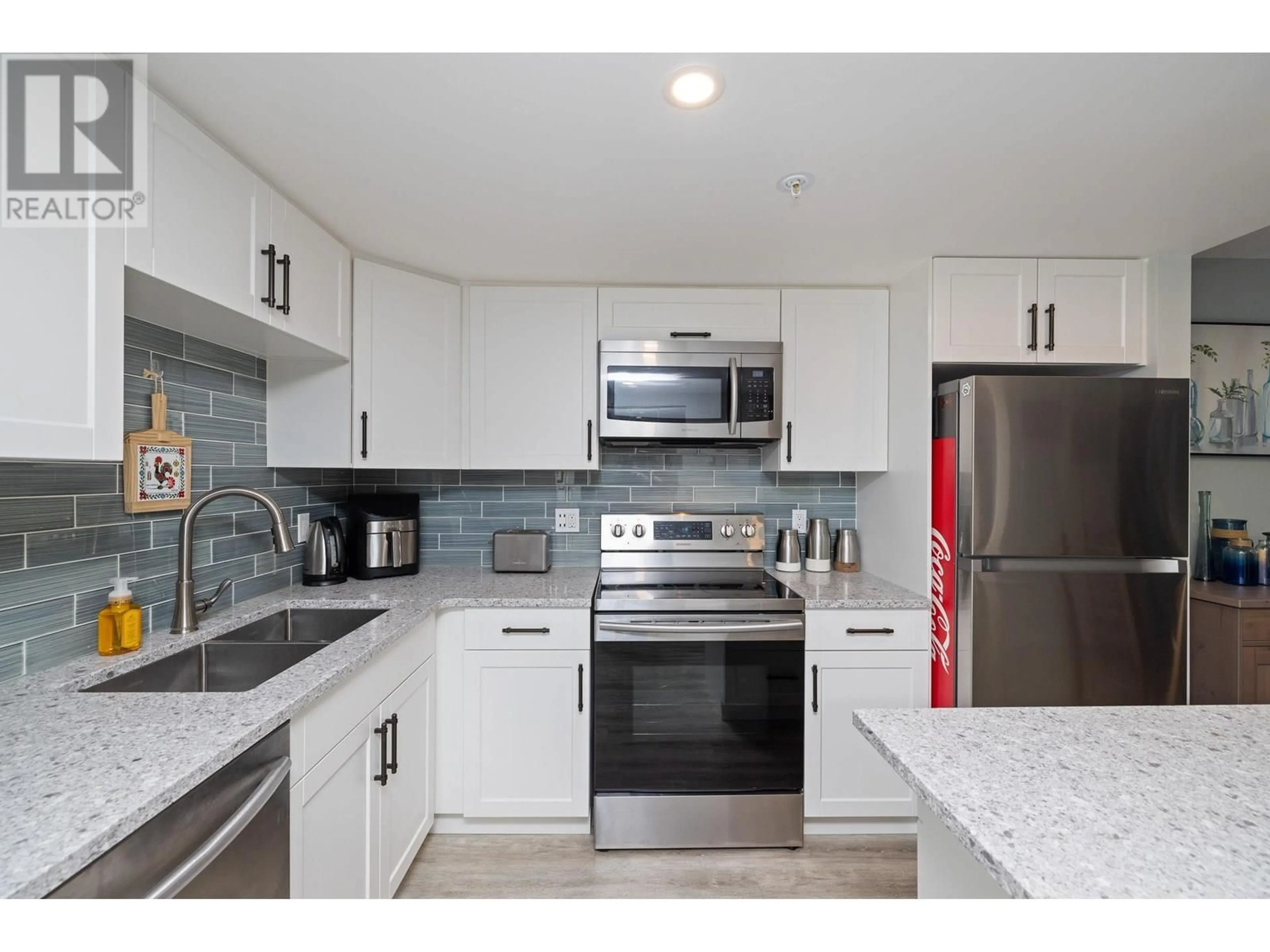 Standard kitchen, ceramic/tile floor for 211 - 1519 GRANT AVENUE, Port Coquitlam British Columbia V3B7S8