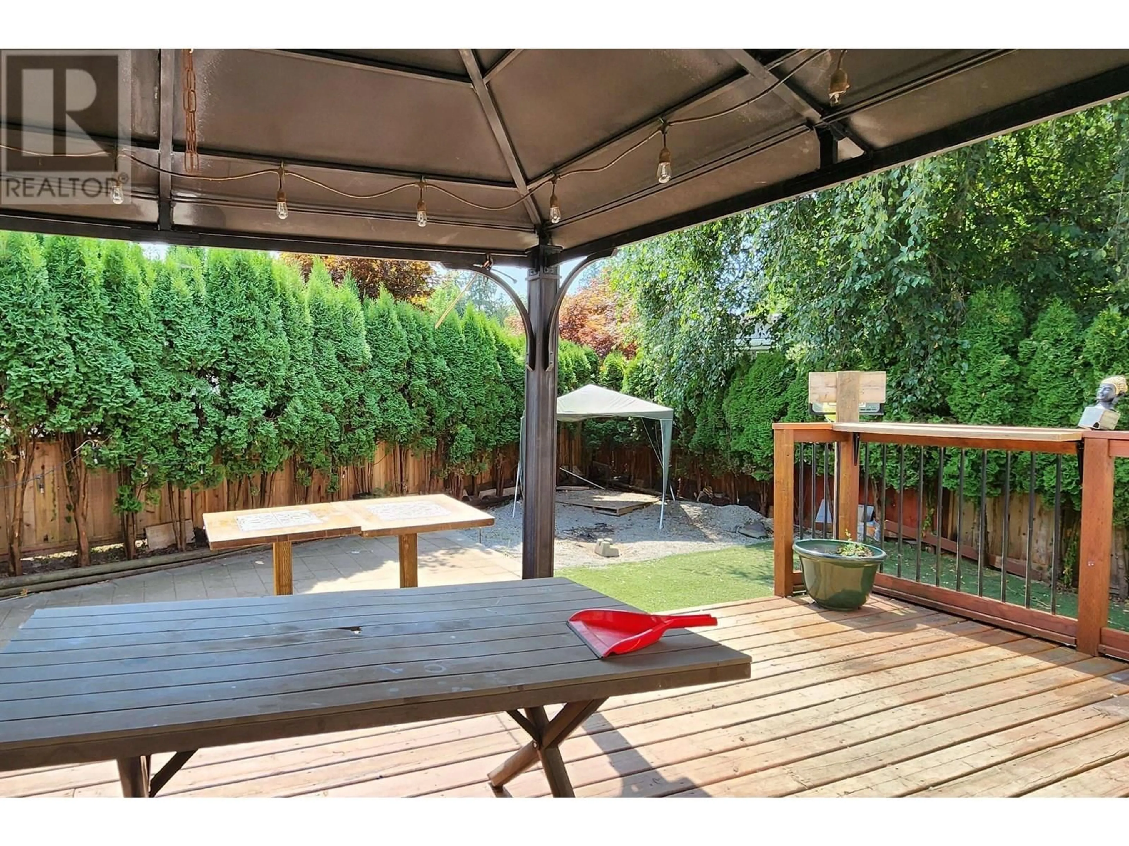 Patio, street for 20270 STANTON AVENUE, Maple Ridge British Columbia V2X9A5
