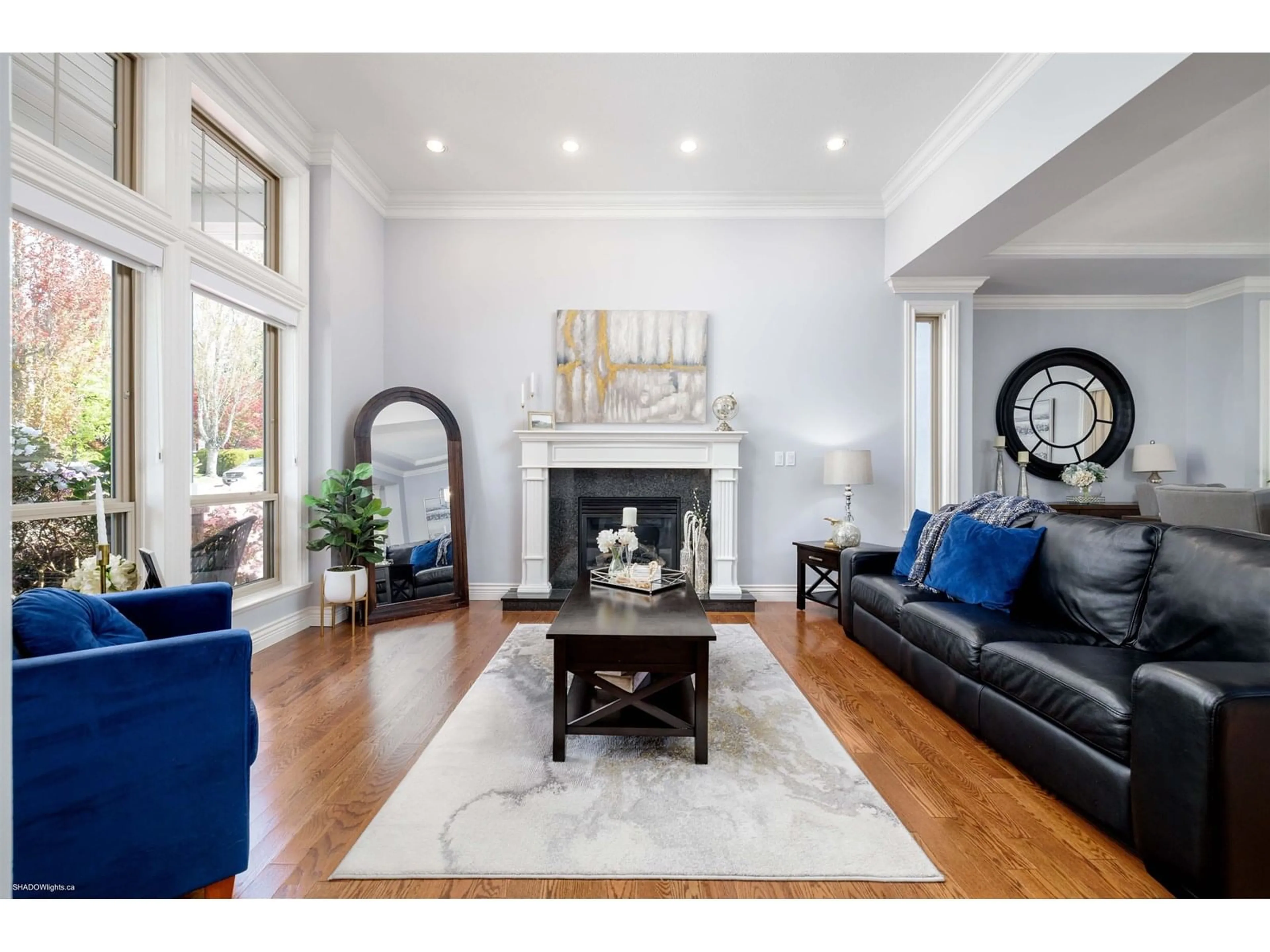 Living room with furniture, unknown for 12070 59, Surrey British Columbia V3X3L3
