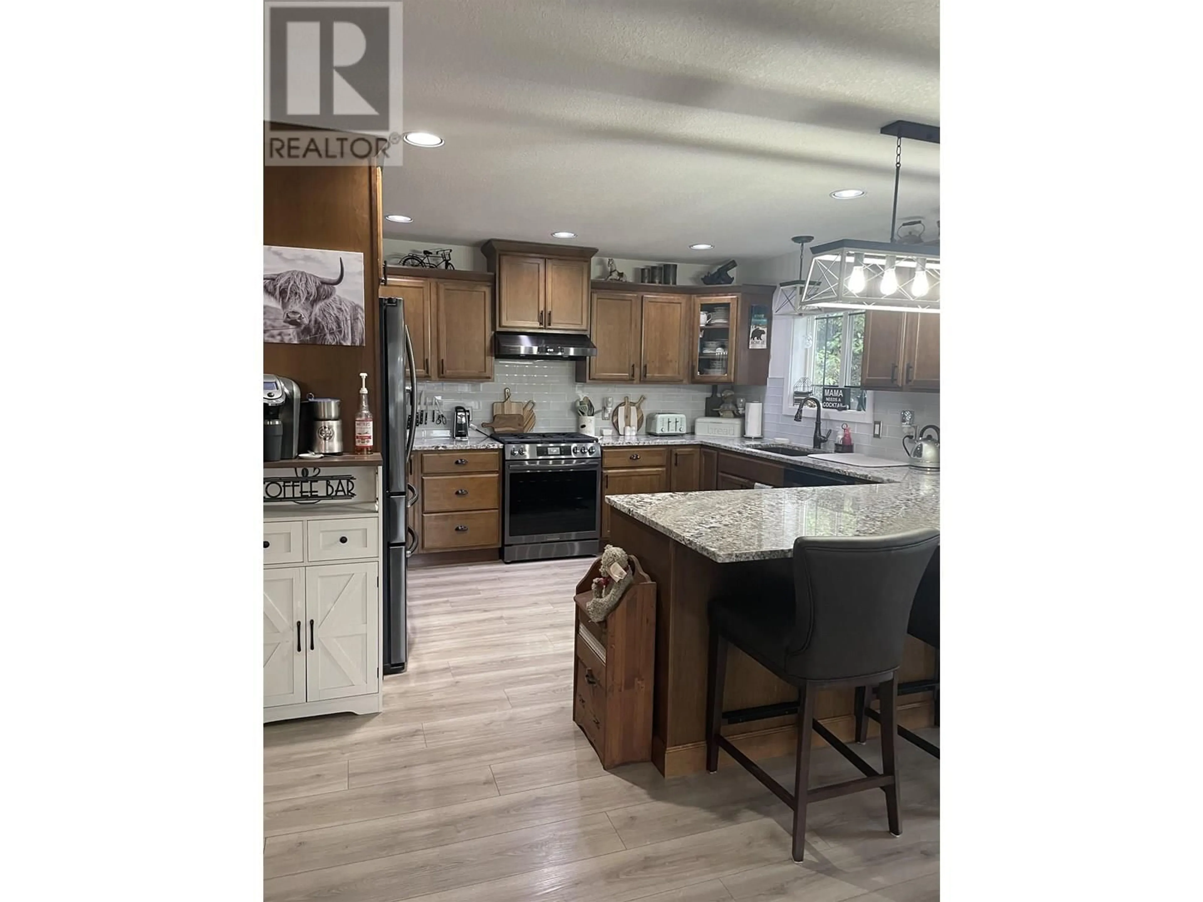 Open concept kitchen, unknown for 2894 LONSDALE STREET, Prince George British Columbia V2L4X9