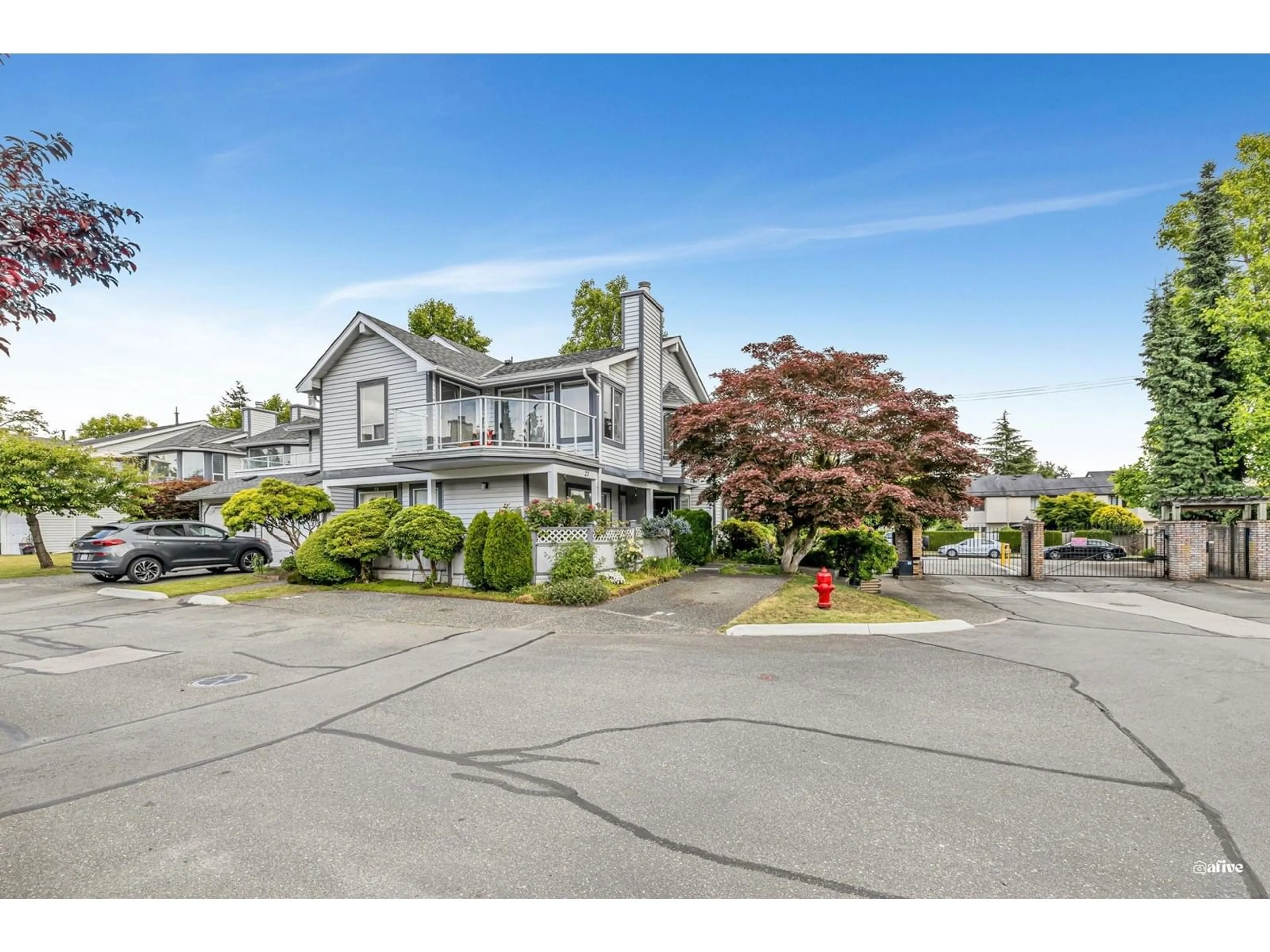 A pic from outside/outdoor area/front of a property/back of a property/a pic from drone, street for 28 - 9261 122, Surrey British Columbia V3V7R4