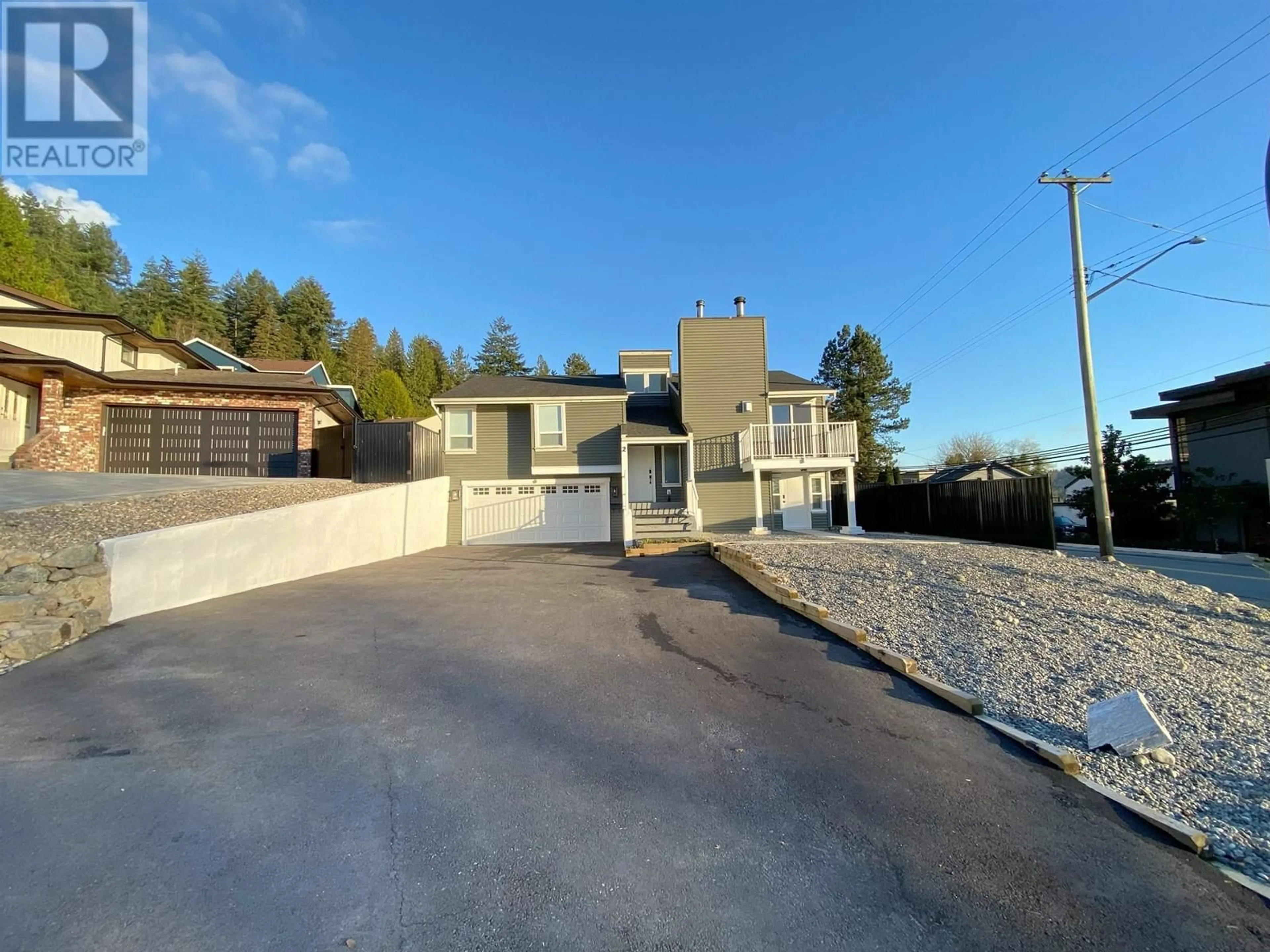 A pic from outside/outdoor area/front of a property/back of a property/a pic from drone, unknown for 2 BENSON DRIVE, Port Moody British Columbia V3H3P7
