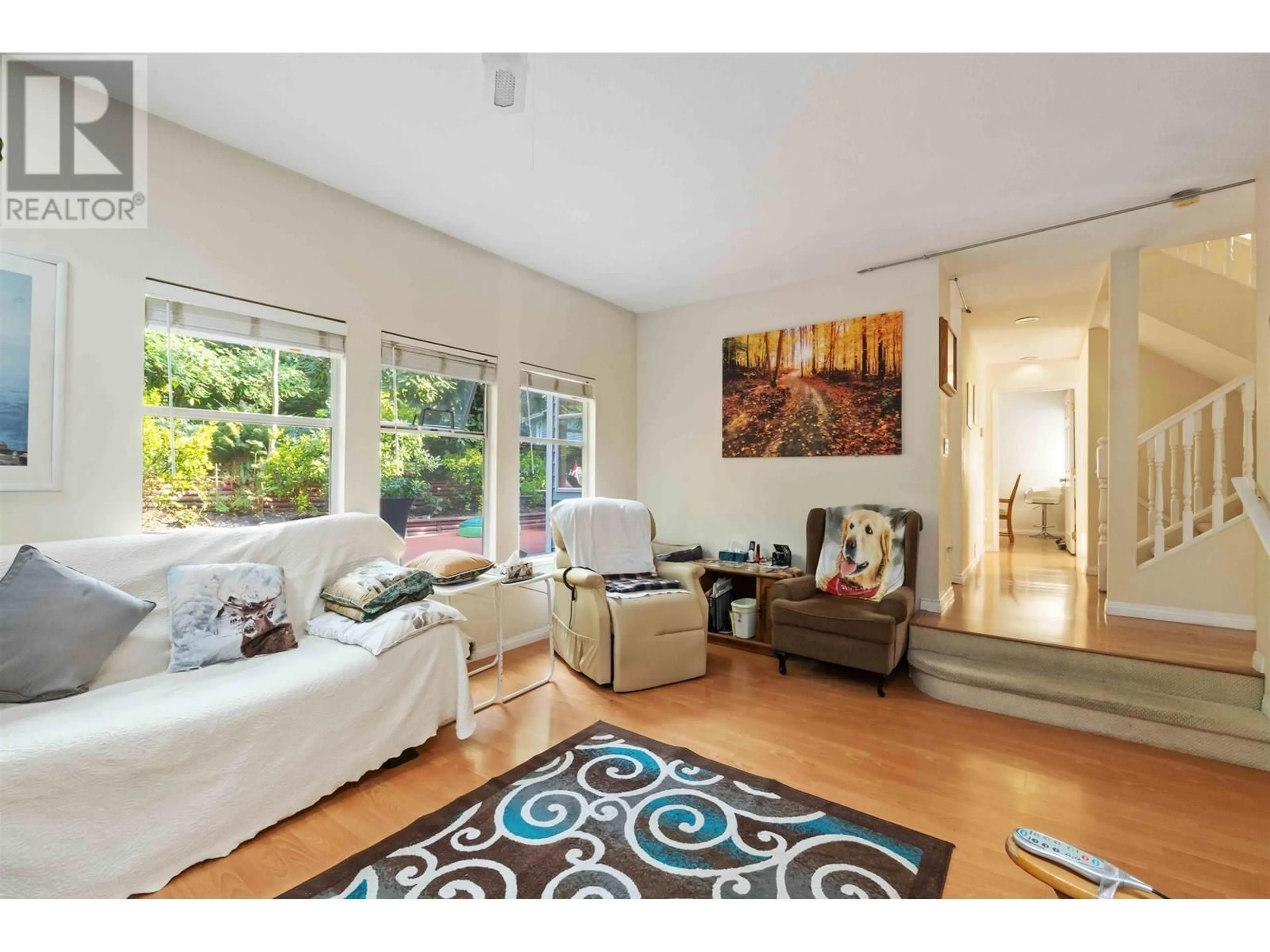 Living room with furniture, unknown for 22537 BRICKWOOD CLOSE, Maple Ridge British Columbia V2X9J5