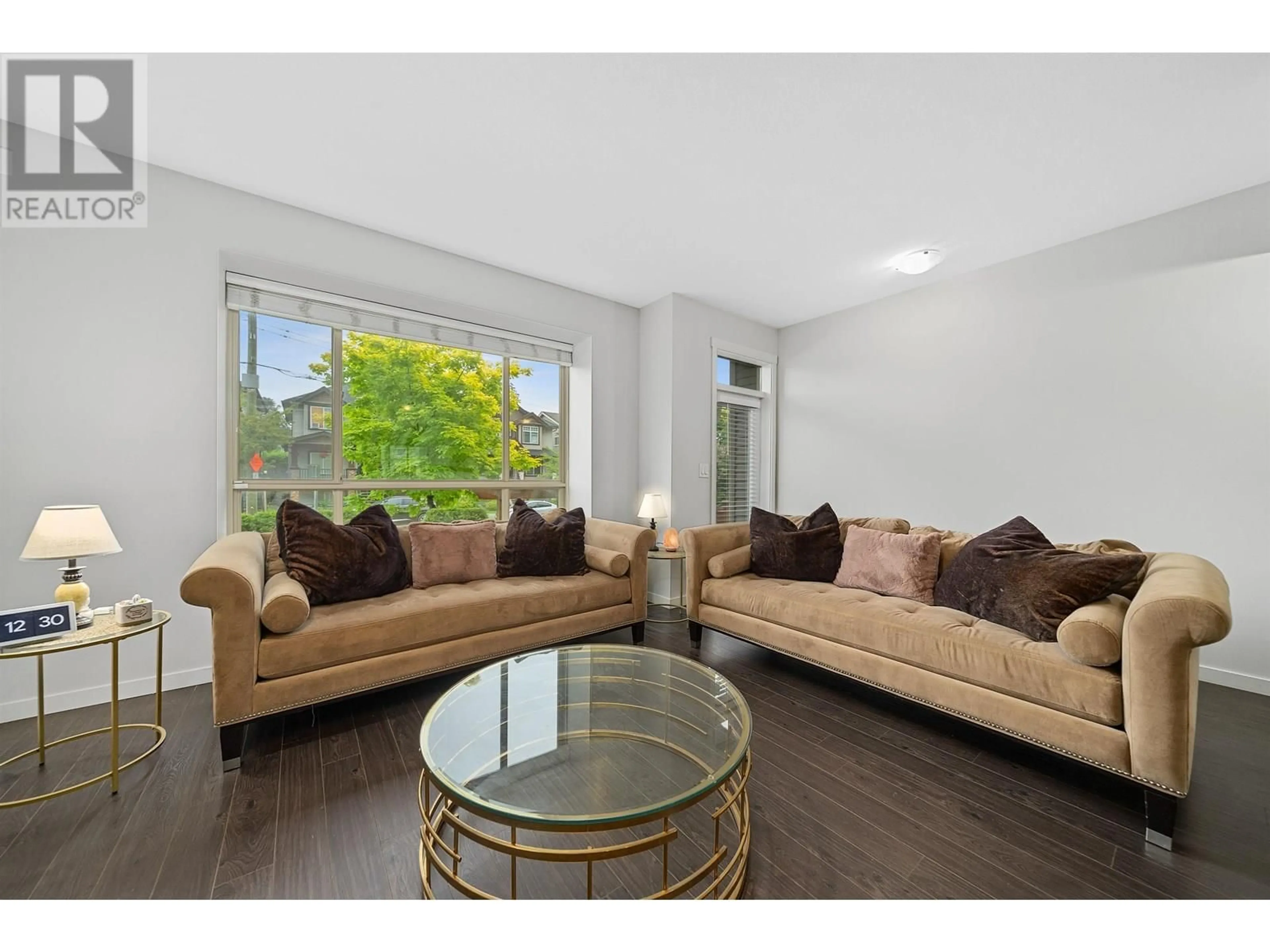 Living room with furniture, unknown for 16 - 23986 104 AVENUE, Maple Ridge British Columbia V2W0G8