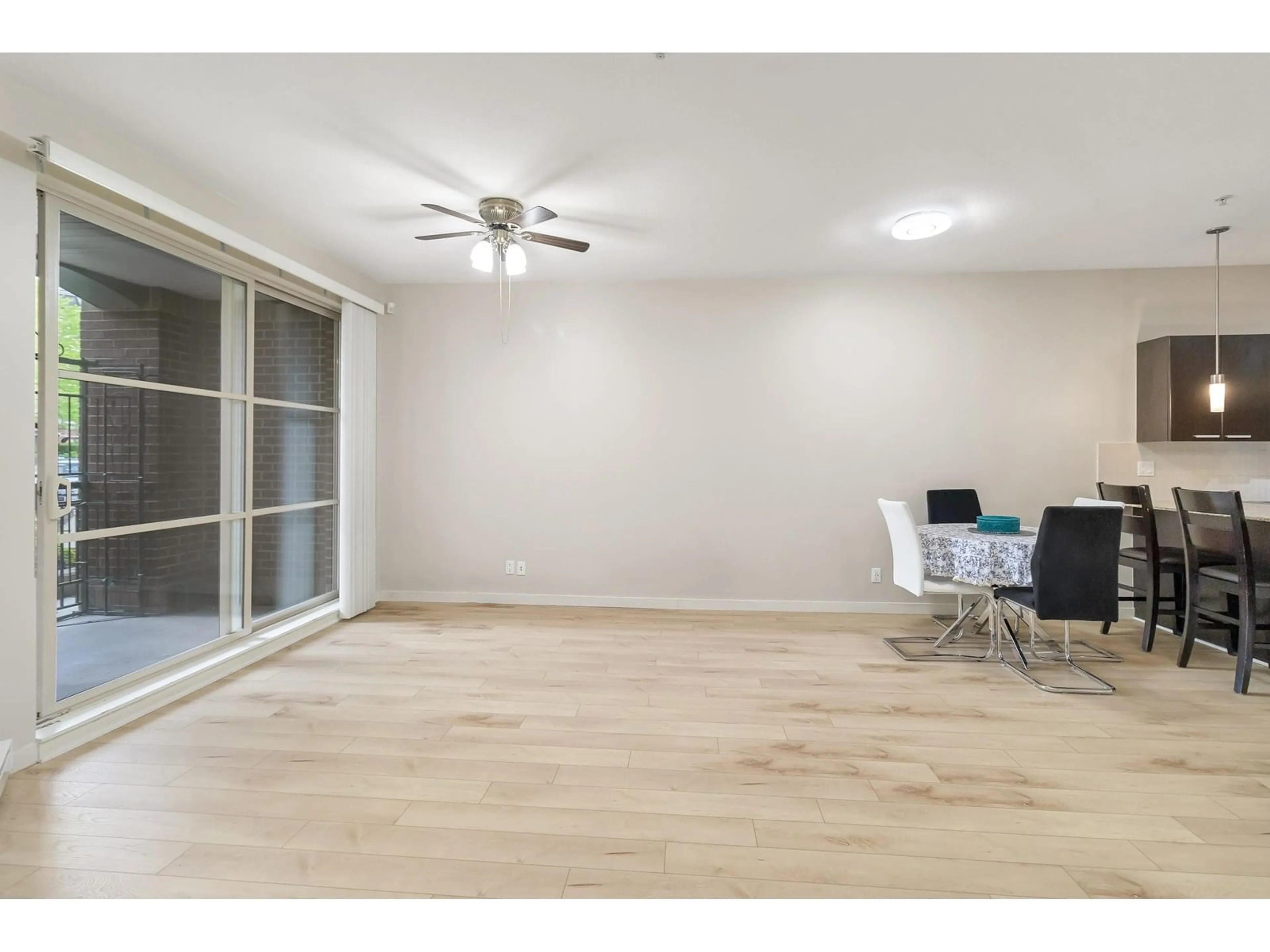 A pic of a room for 101 - 10455 UNIVERSITY, Surrey British Columbia V3T0A5
