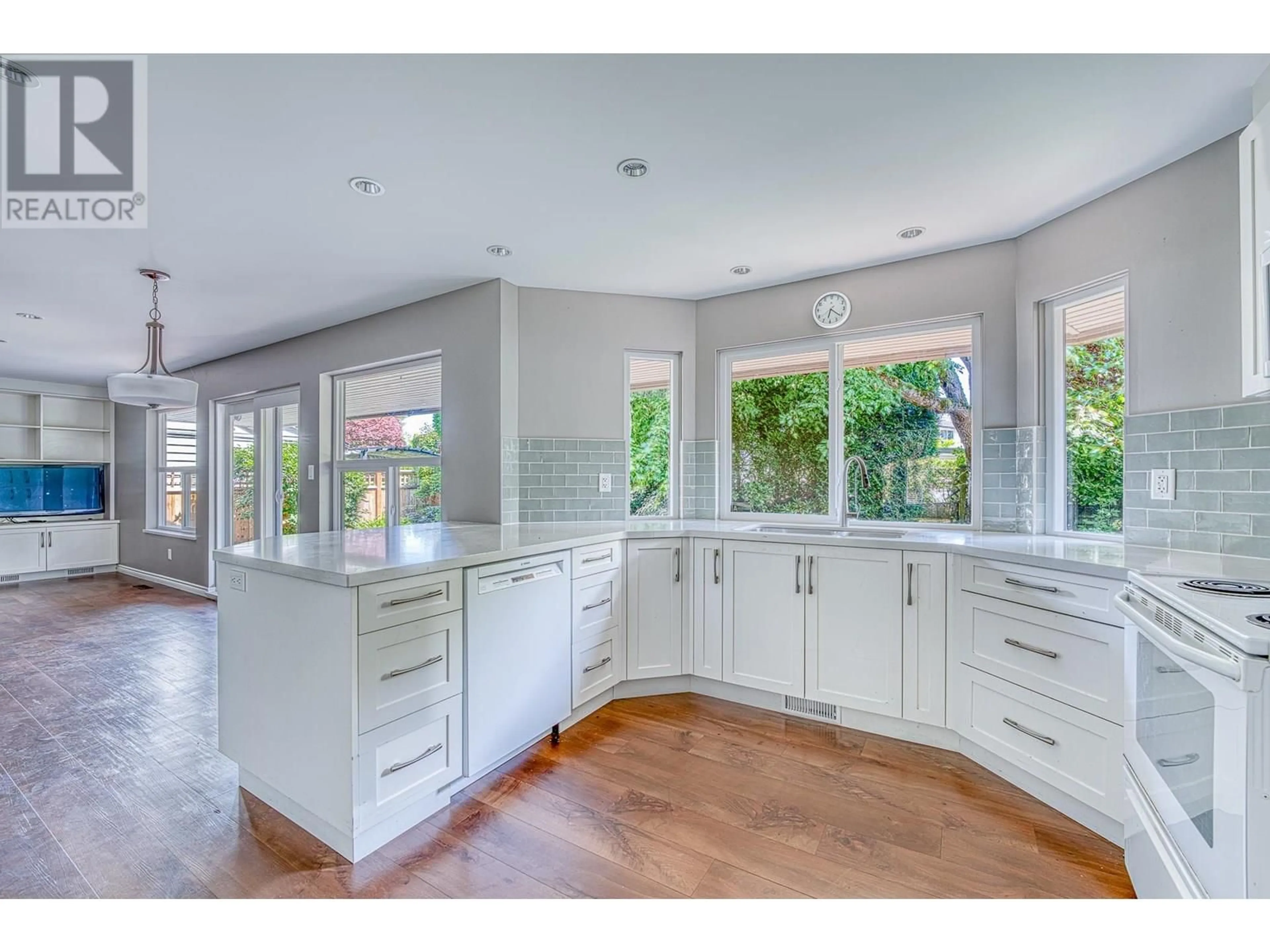 Open concept kitchen, unknown for 10680 BISSETT DRIVE, Richmond British Columbia V7A4L3