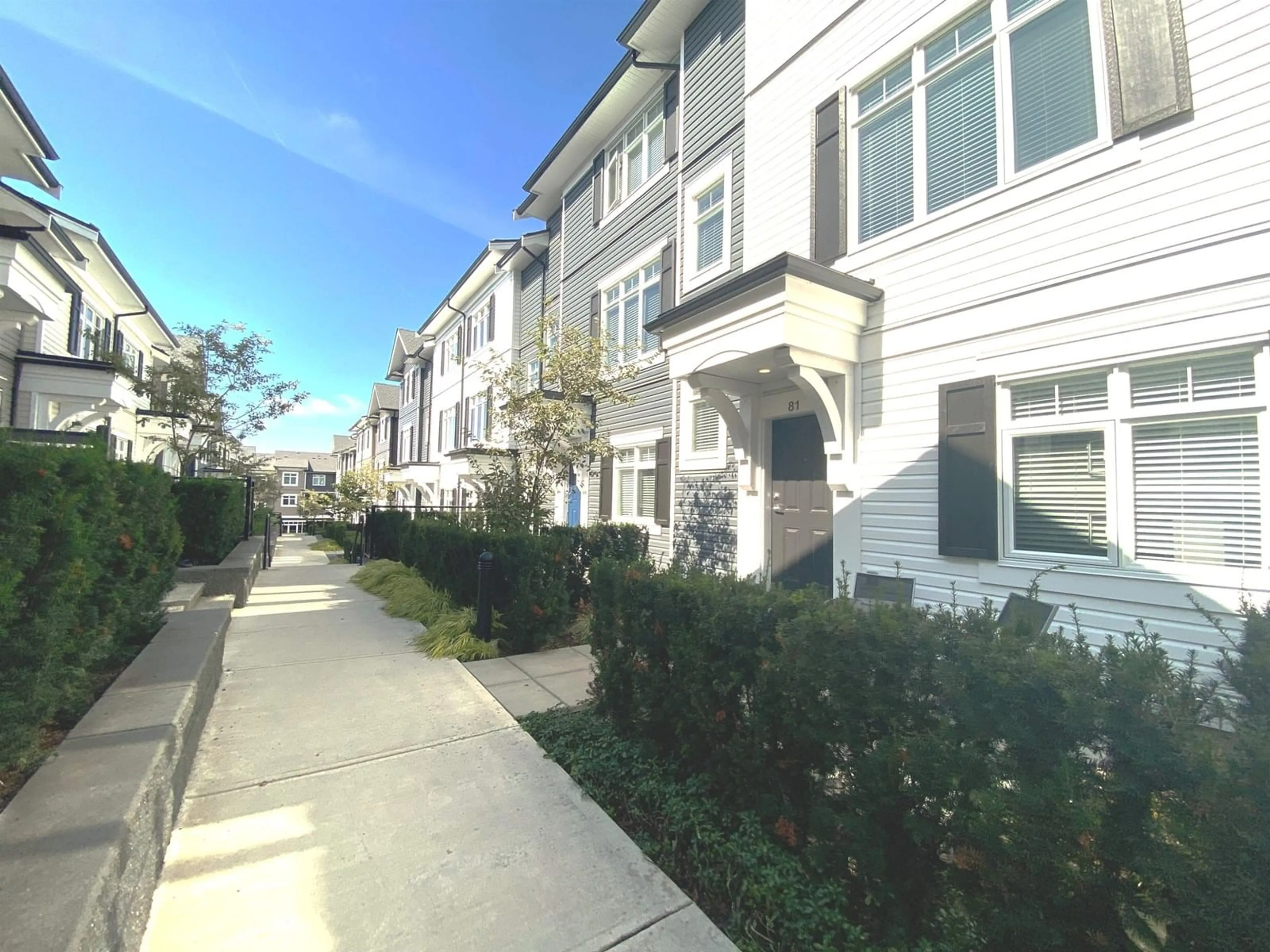 Unknown for 81 - 2070 OAK MEADOWS, Surrey British Columbia V3Z1J1