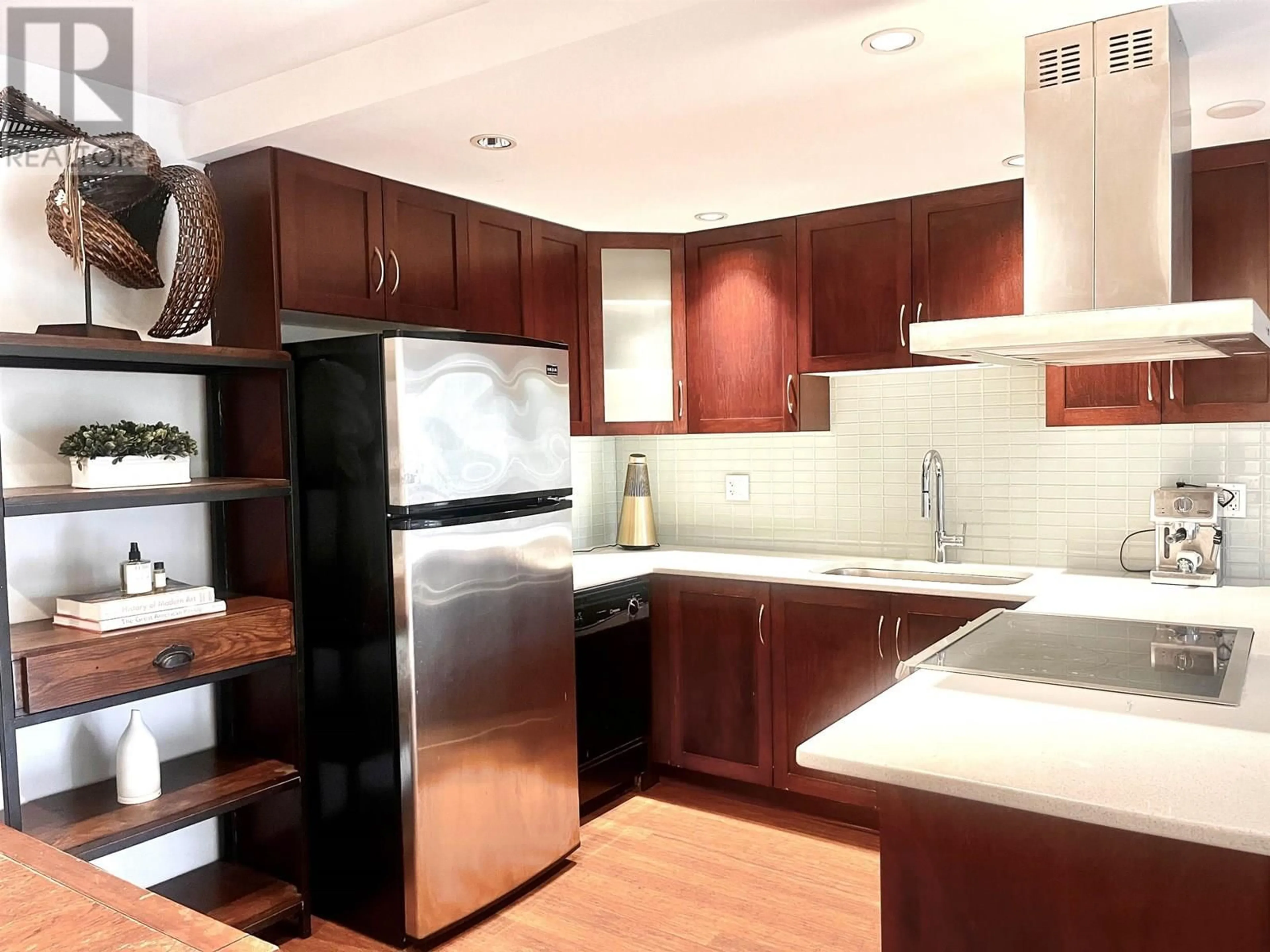 Standard kitchen, unknown for 216 - 3875 4TH AVENUE, Vancouver British Columbia V6R4H8