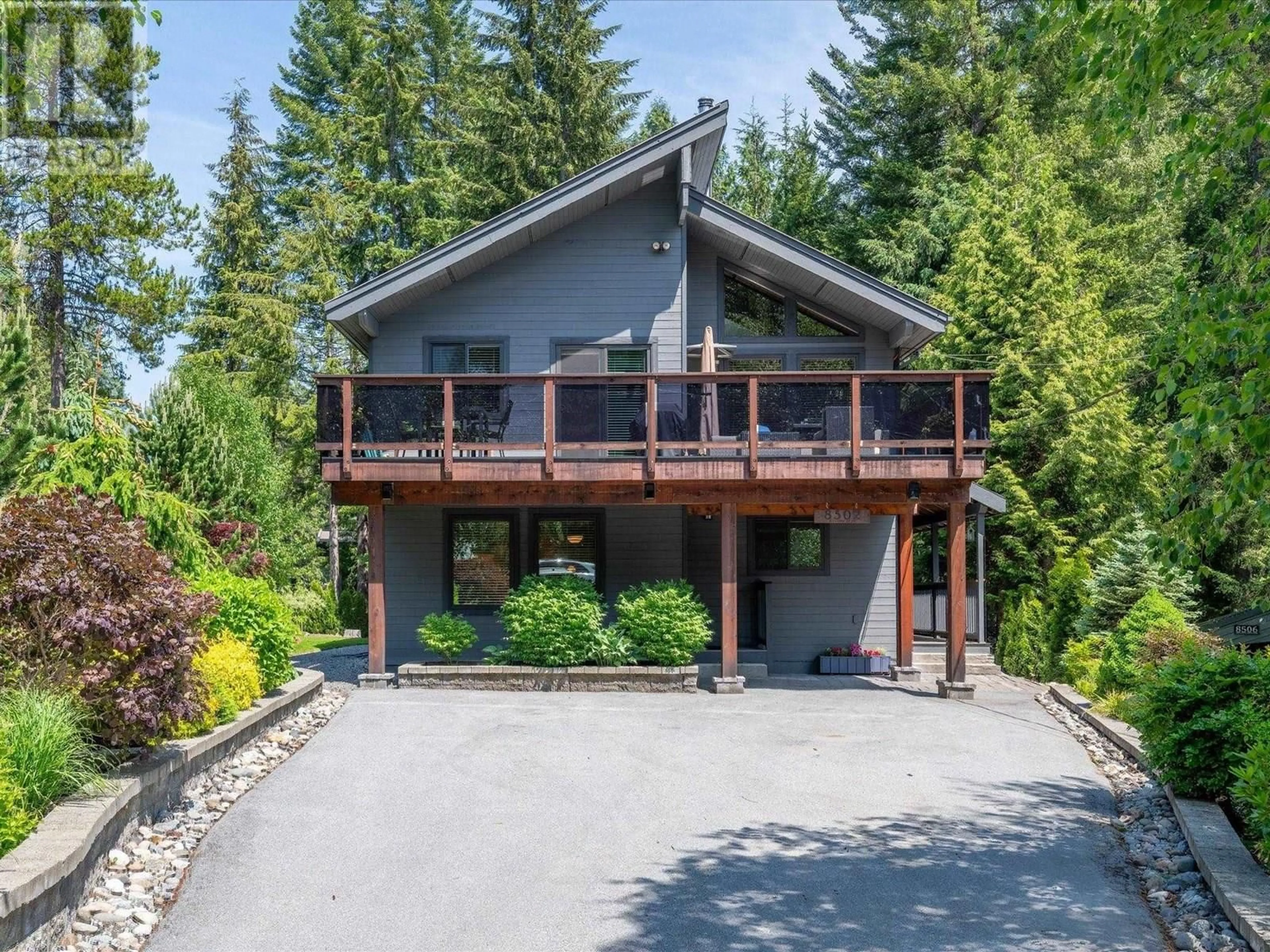 A pic from outside/outdoor area/front of a property/back of a property/a pic from drone, water/lake/river/ocean view for 8502 BUCKHORN DRIVE, Whistler British Columbia V8E0G2