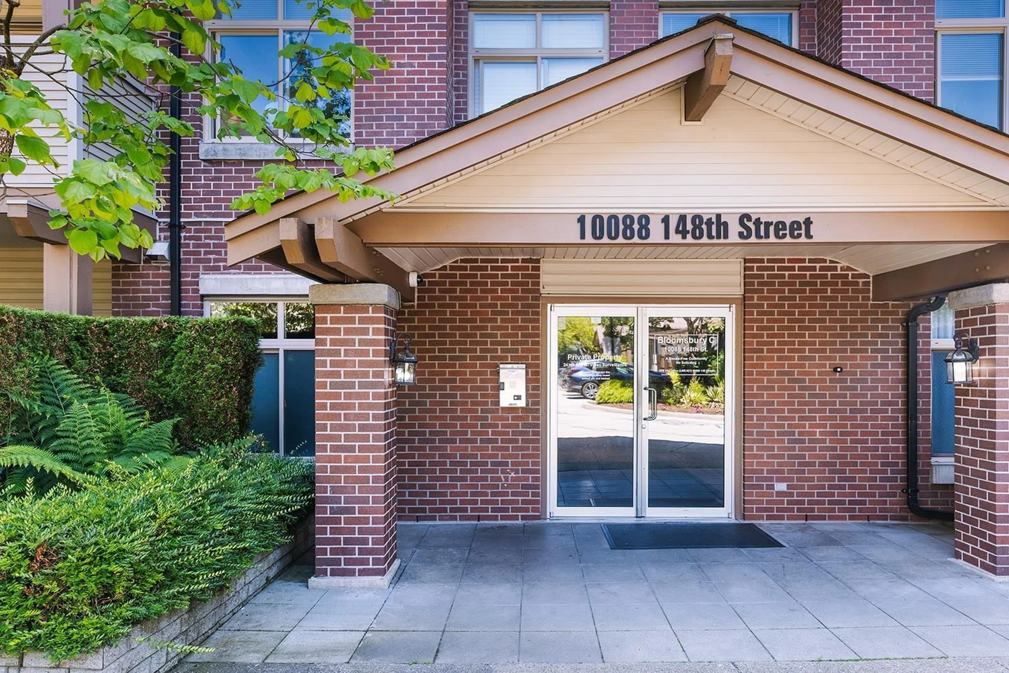 Unknown for 403 - 10088 148, Surrey British Columbia V3R3M9