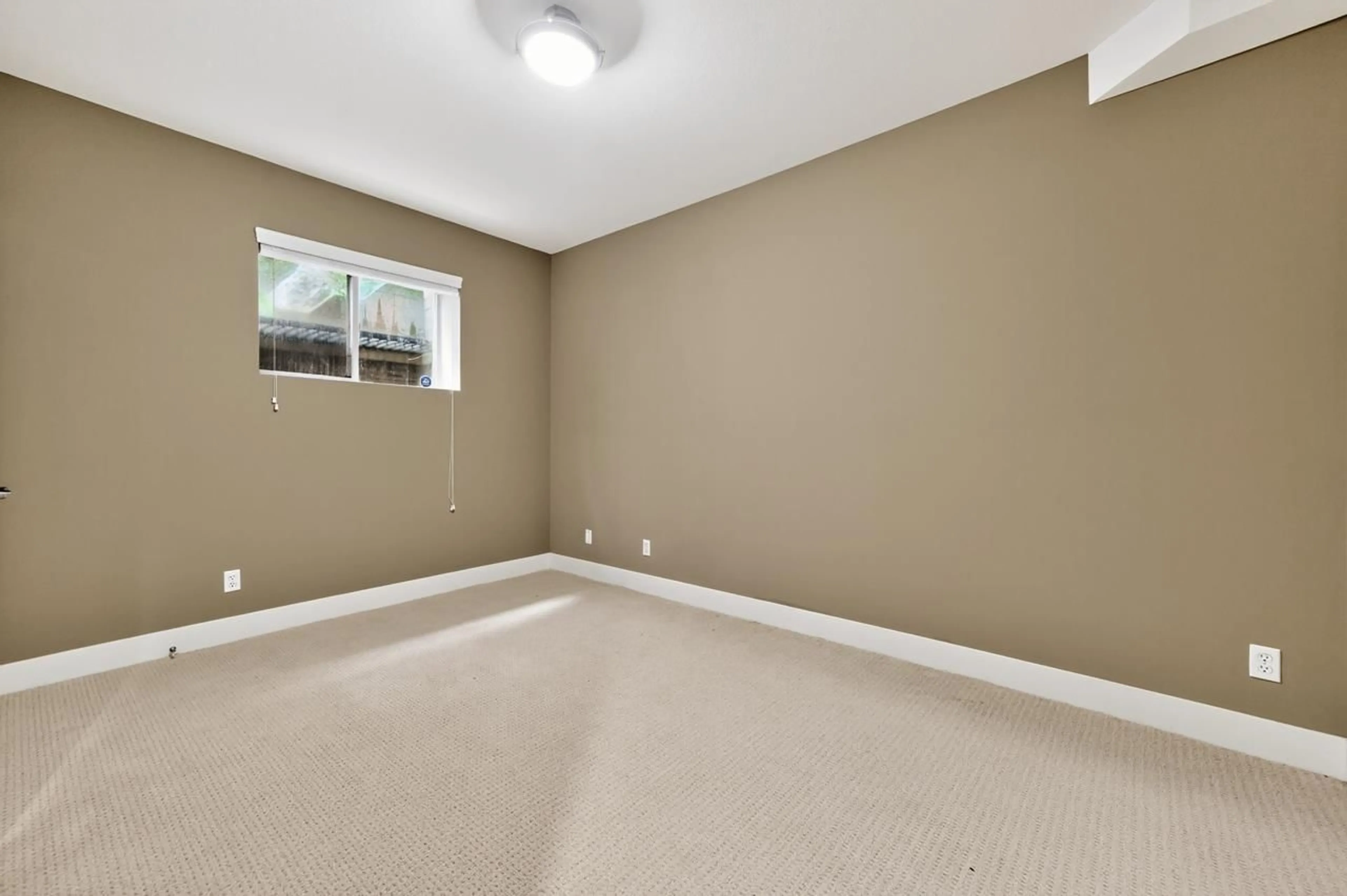 A pic of a room for 14208 36A, Surrey British Columbia V4P0C2