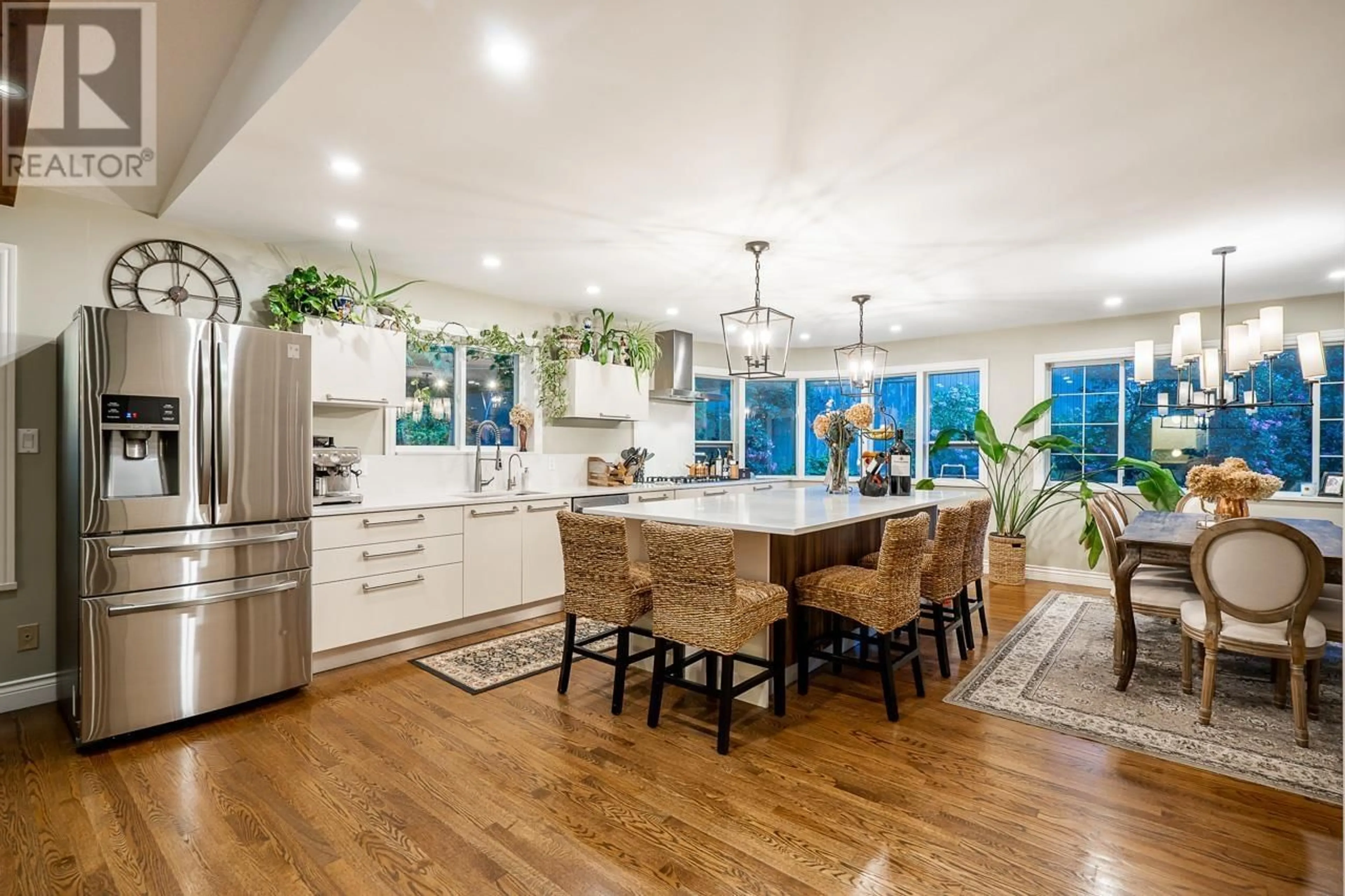 Open concept kitchen, unknown for 5685 WESTPORT ROAD, West Vancouver British Columbia V7W1V3