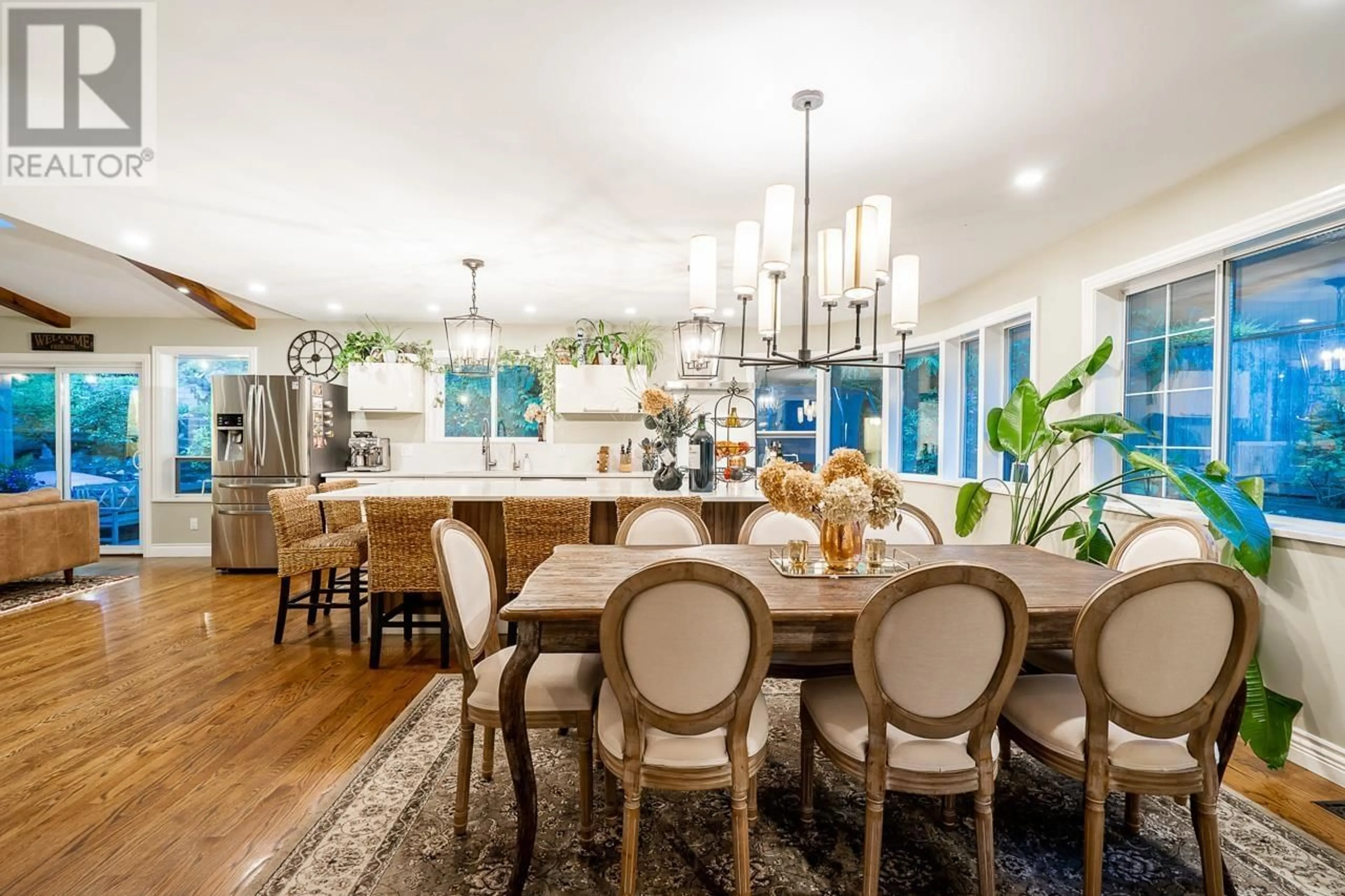Open concept kitchen, unknown for 5685 WESTPORT ROAD, West Vancouver British Columbia V7W1V3