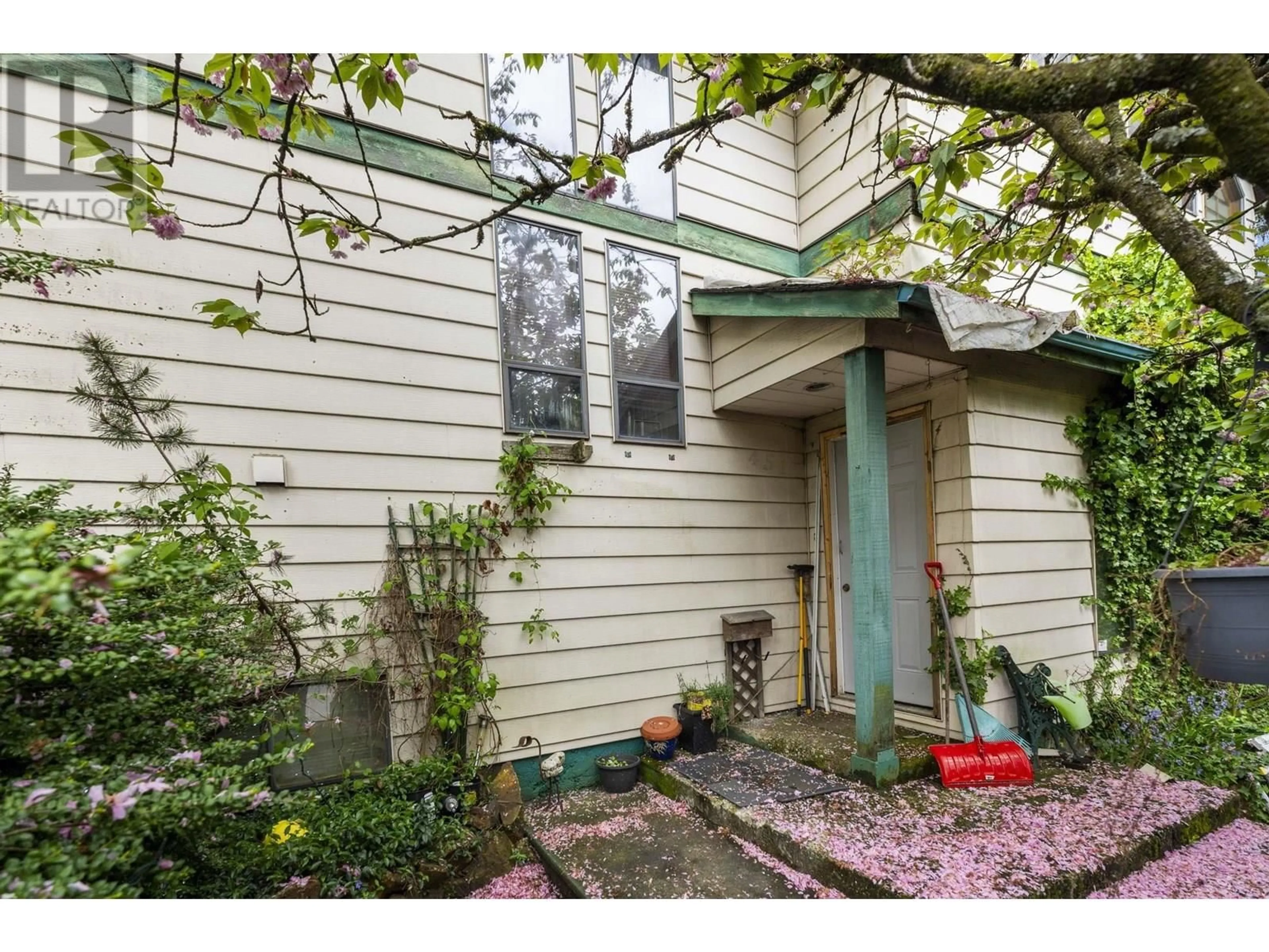Unknown for 451 EIGHTH AVENUE, New Westminster British Columbia V3L4K9