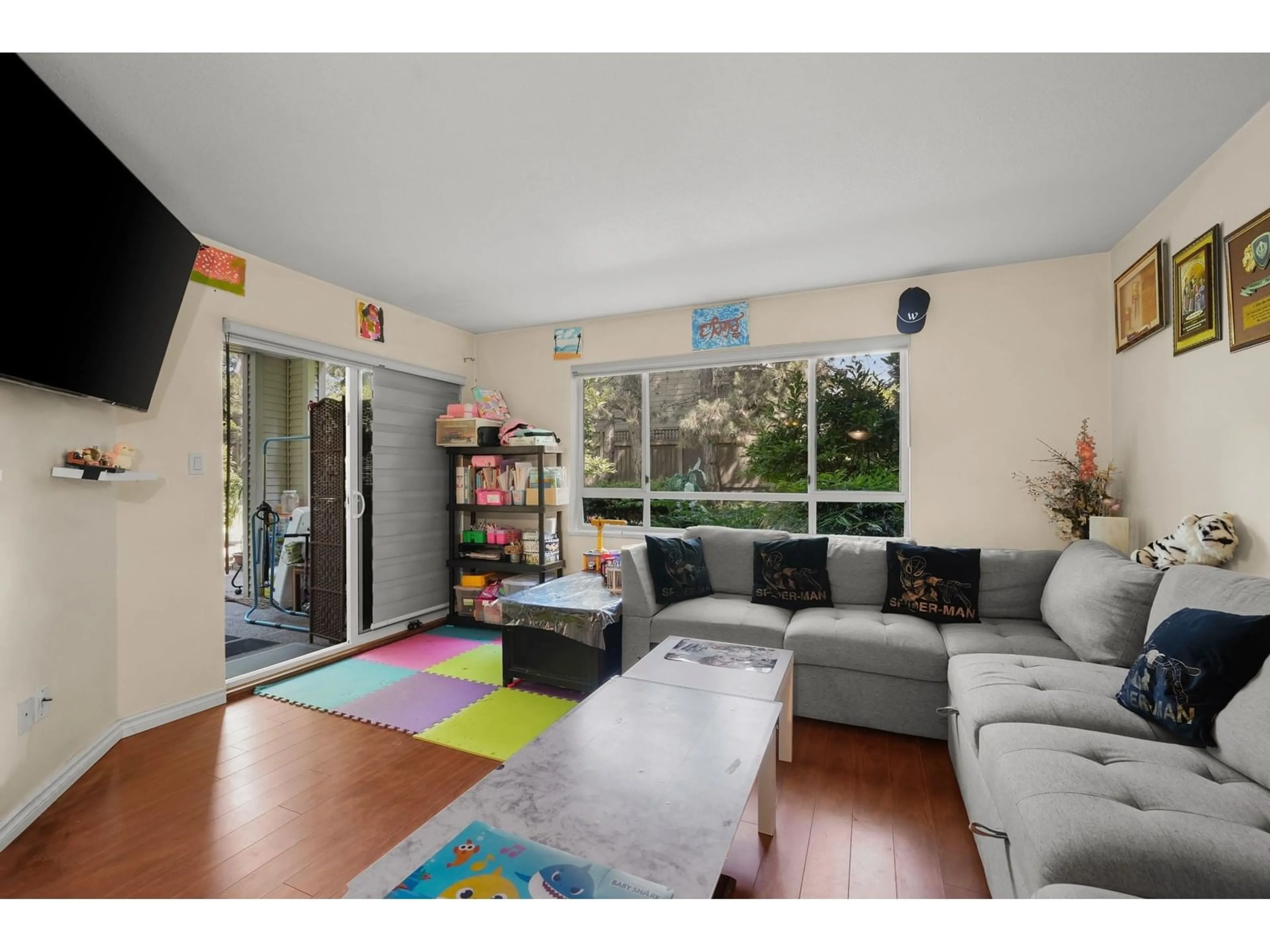 Unknown for 209 - 15991 THRIFT, White Rock British Columbia V4B2M9